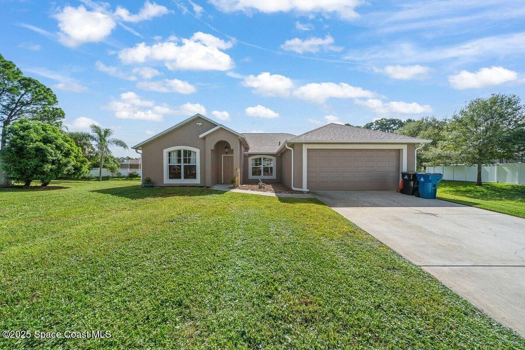Photo of 1585 Adview Road SE, Palm Bay, FL 32909 (MLS # 1058814)