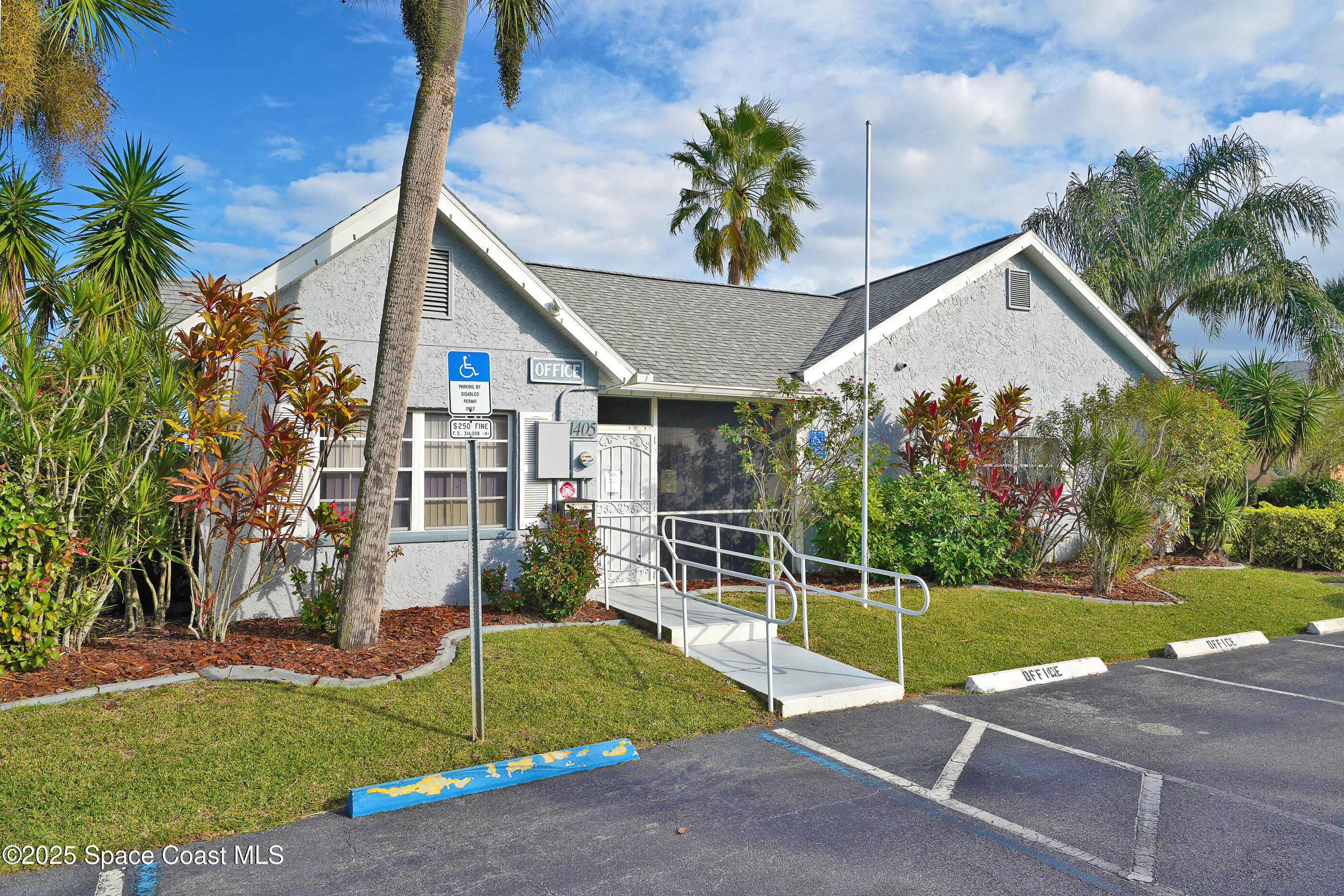 1445 Malibu Circle NE 104