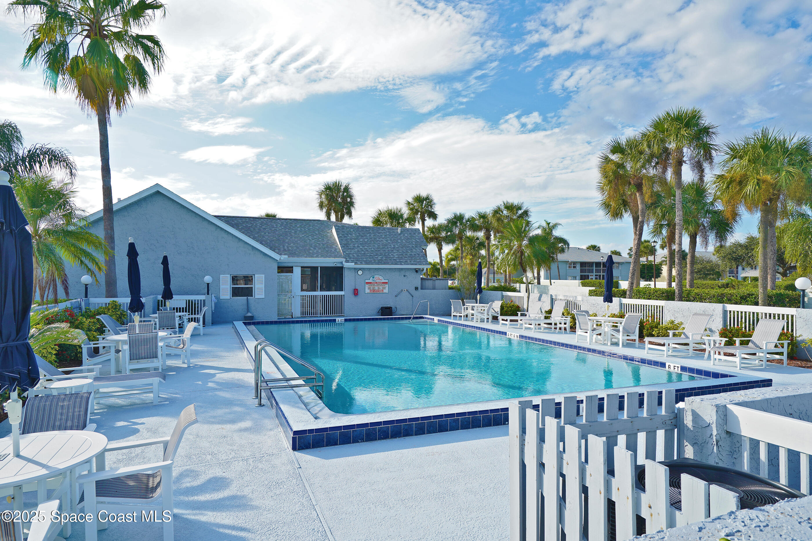 1445 Malibu Circle NE 104