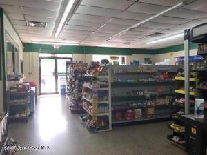 1570 N Tropical Trail