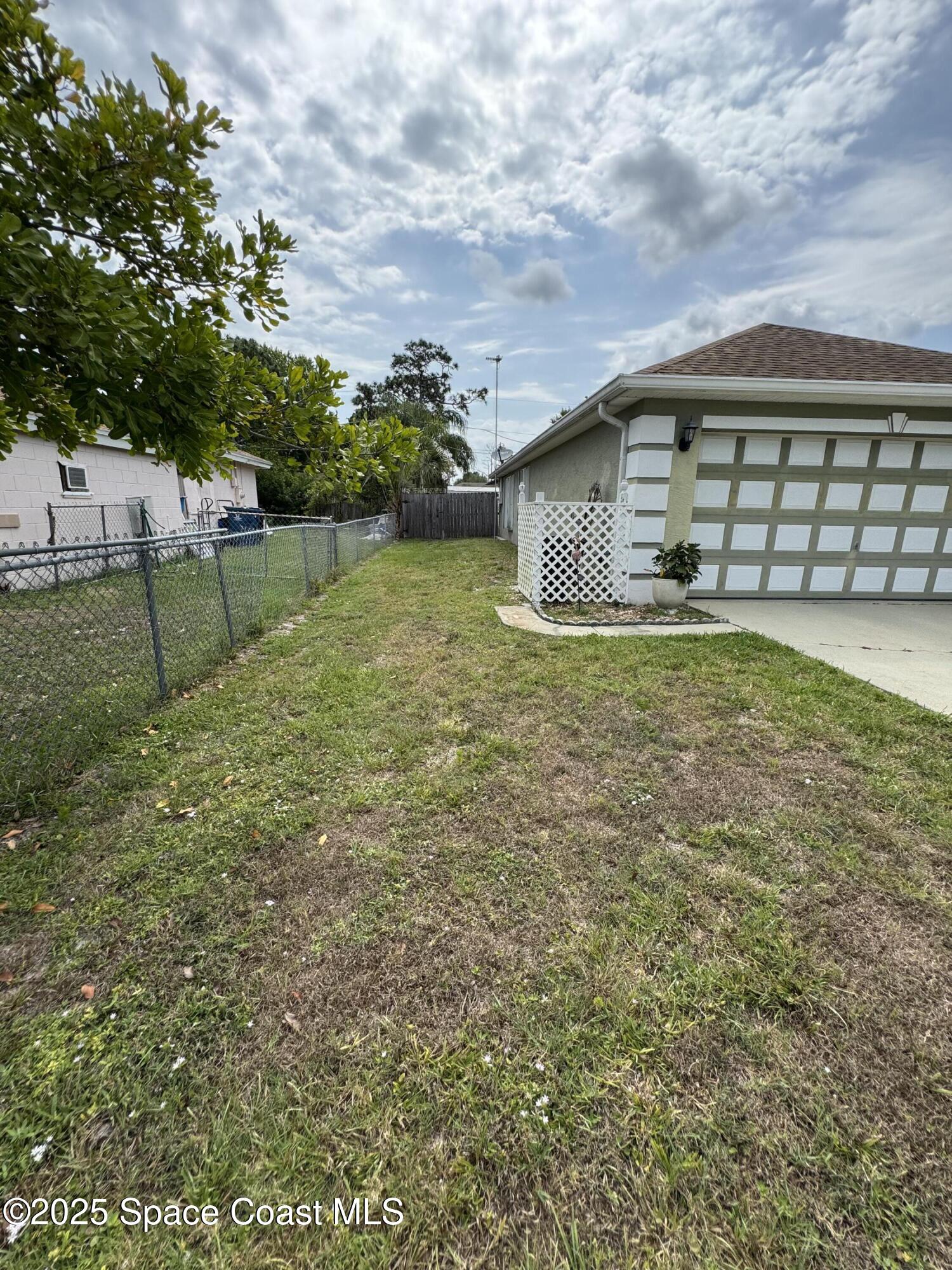 157 Lehigh Avenue SE