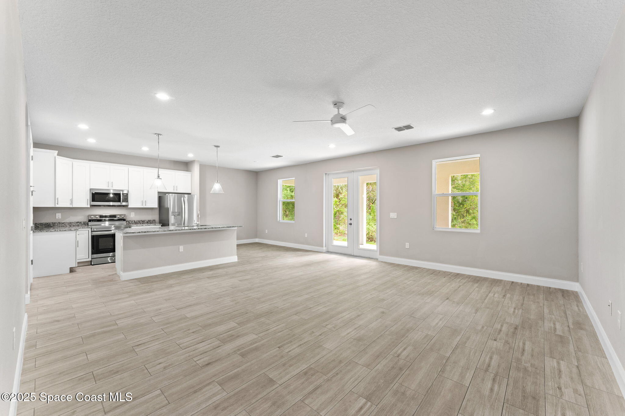 1427 Damon Road SE
