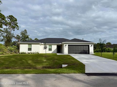 581 Toynbee Road SW Palm Bay FL 32908