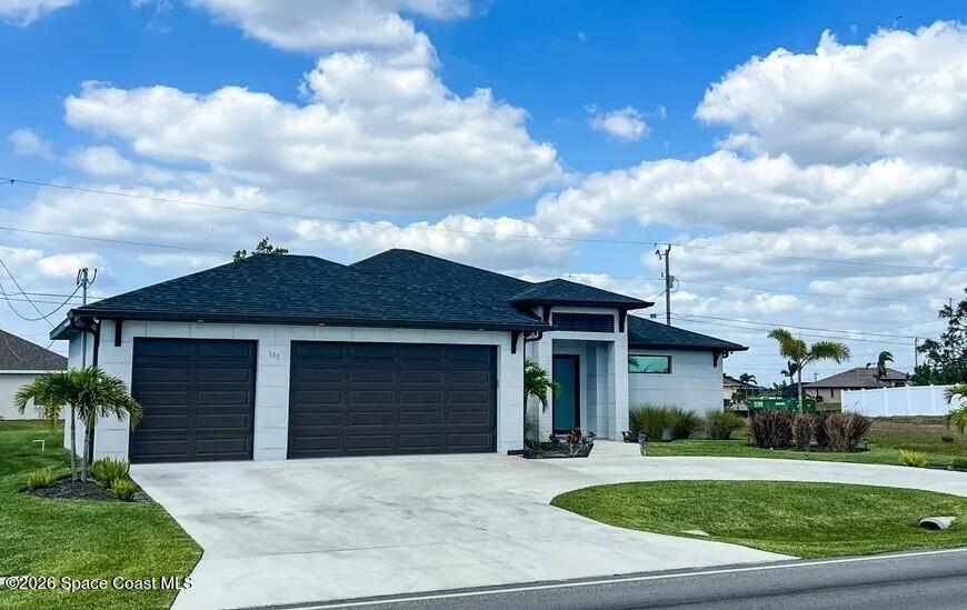 105 Tropicana Parkway W