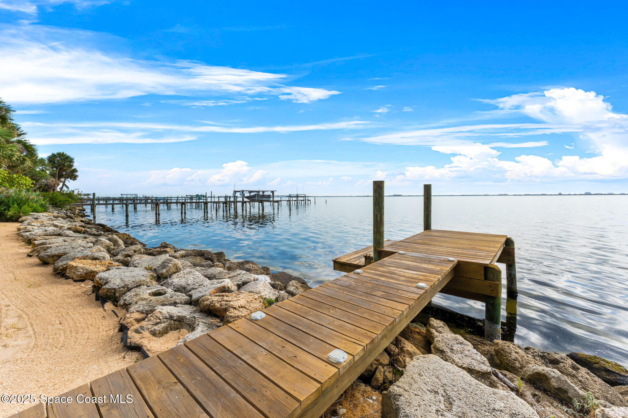 860 S Banana River Drive