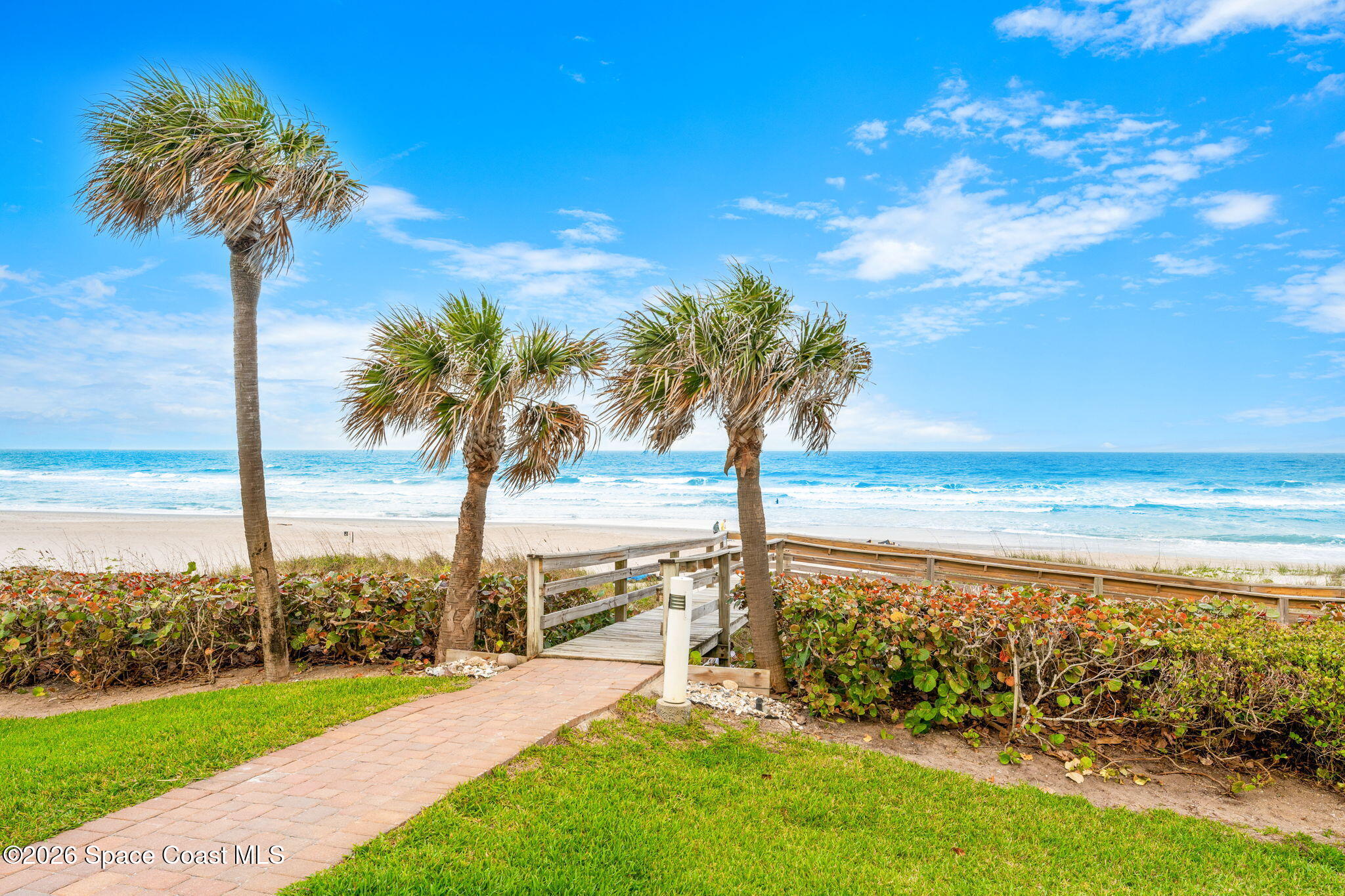 601 N Miramar Avenue 102