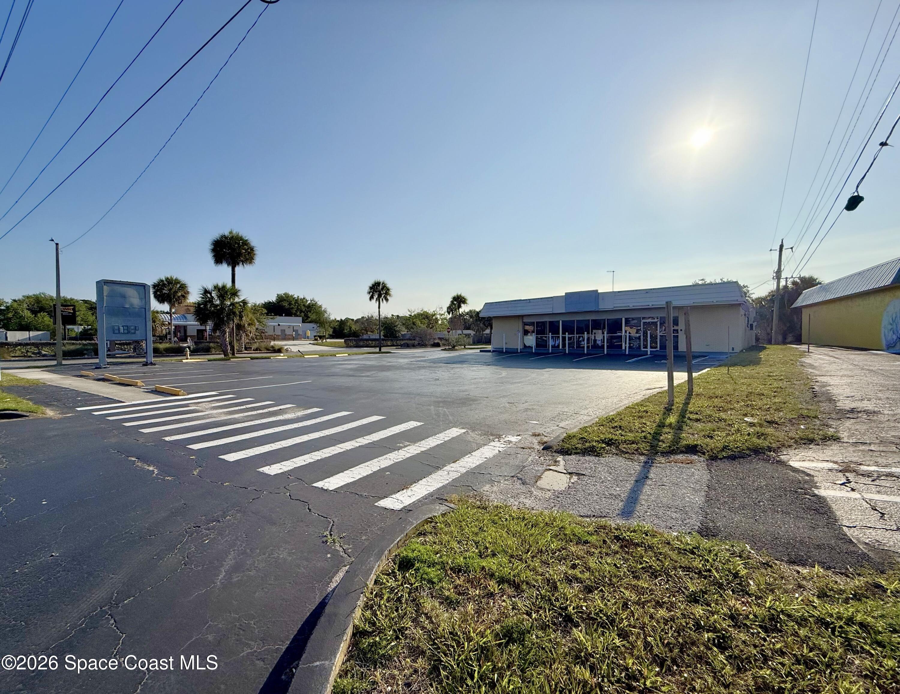 2110 N Courtenay Pkwy, Merritt Island, FL 32953