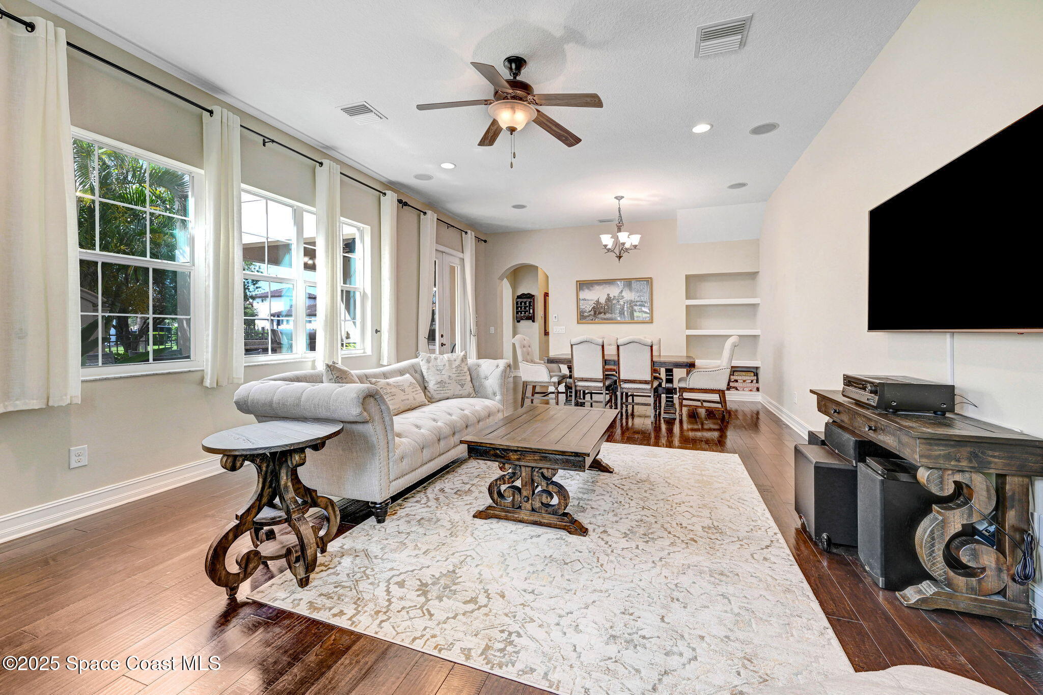7075 Primavera Lane