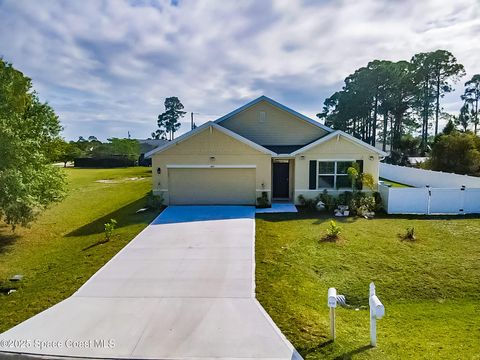 1491 Higbee Street SE Palm Bay FL 32909