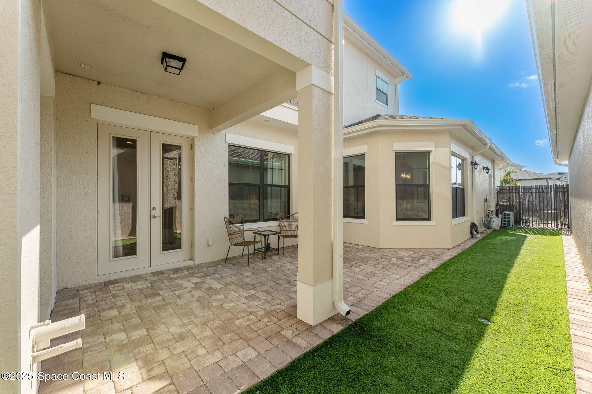 8048 Gullen Drive
