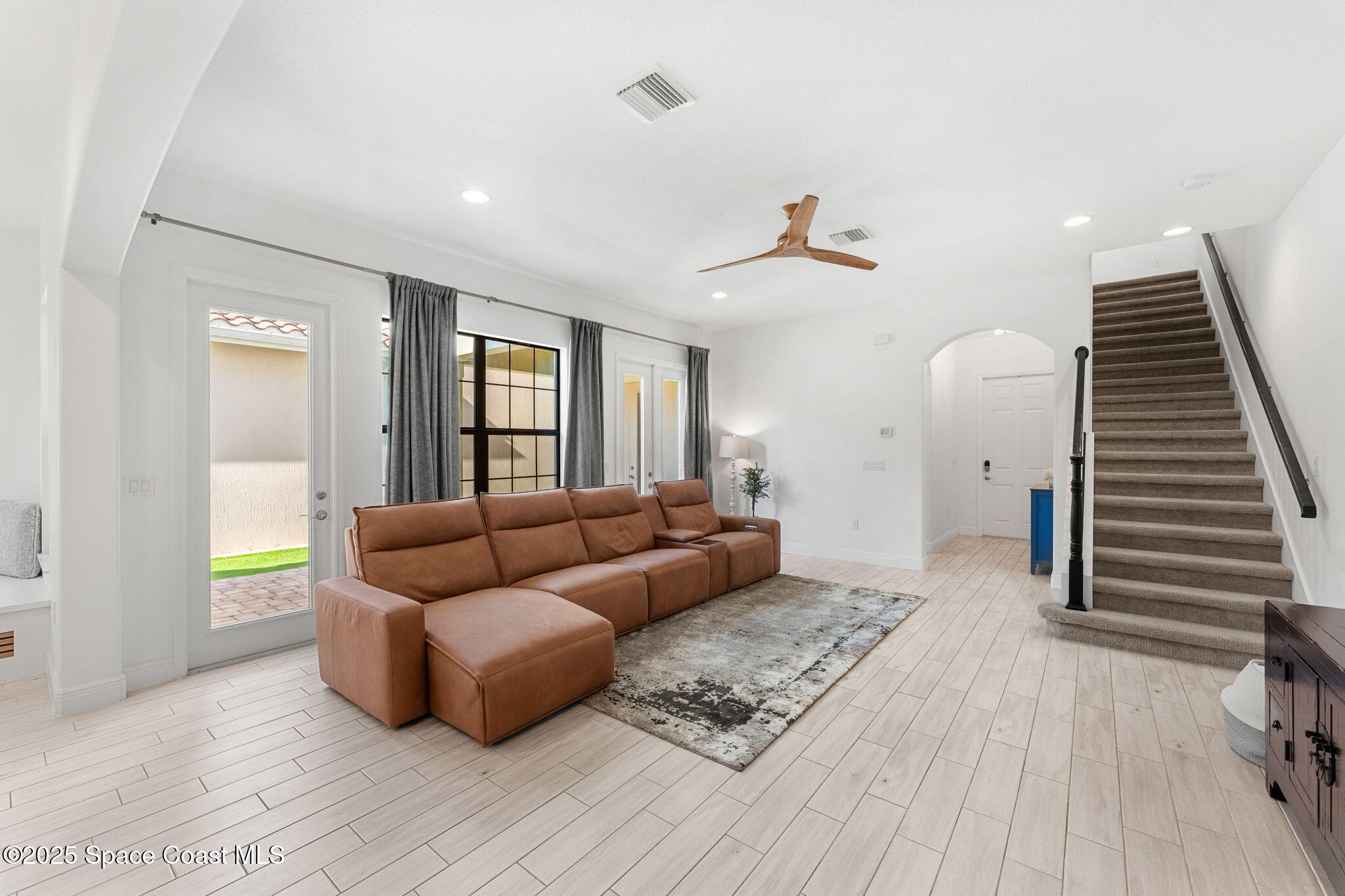 8048 Gullen Drive