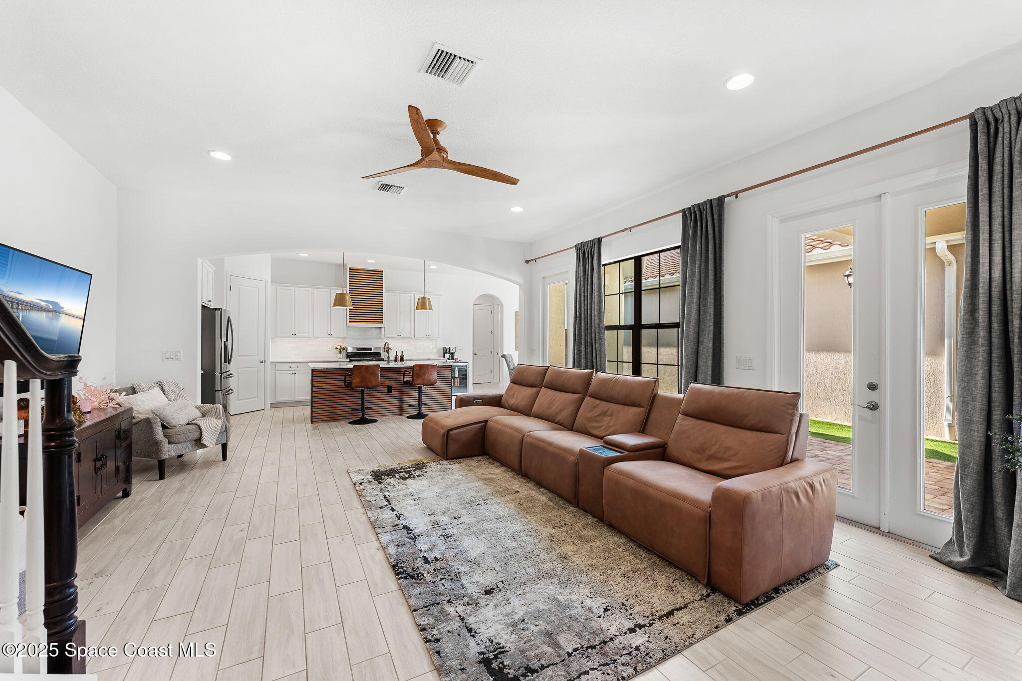 8048 Gullen Drive