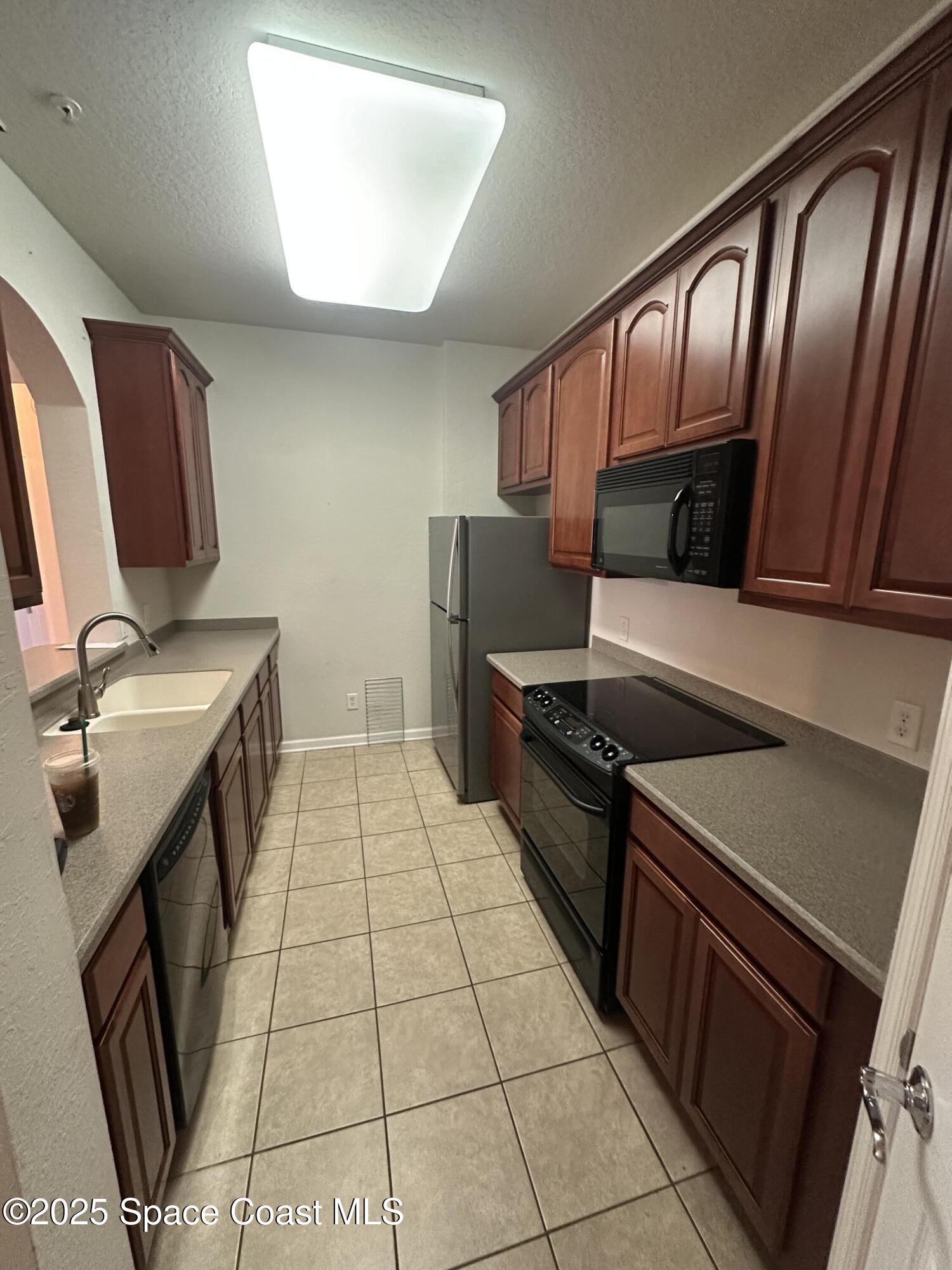 1626 Peregrine Circle 305