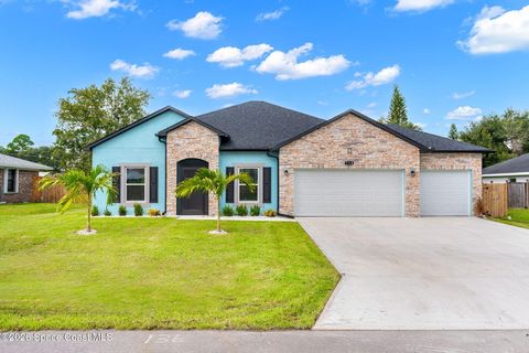 Photo of 1024 Tevis Street SE, Palm Bay, FL 32909 (MLS # 1072955)