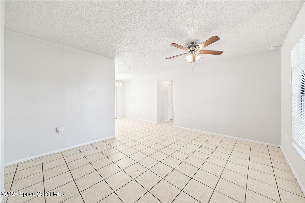 257 Dorado Avenue NE