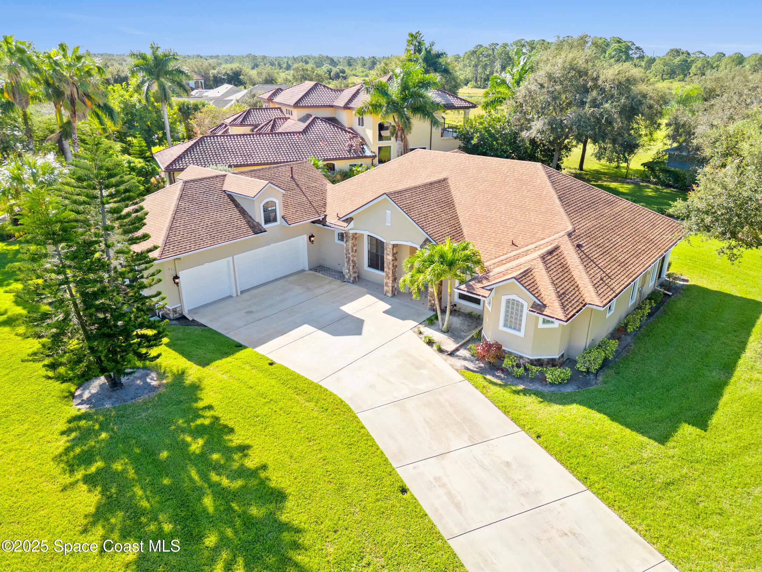 896 Yellow Wood Court SE