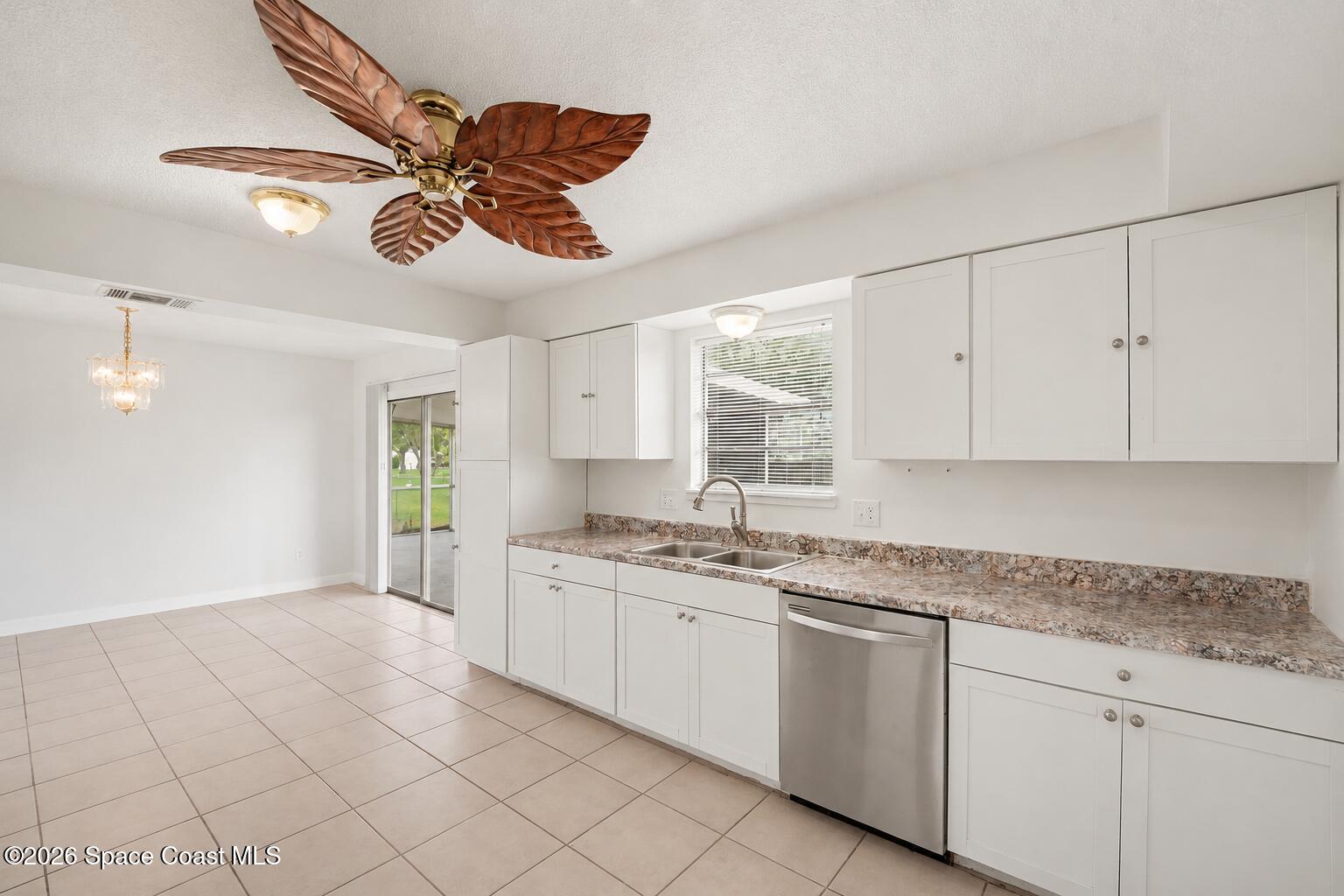 901 Grandeur Street SE