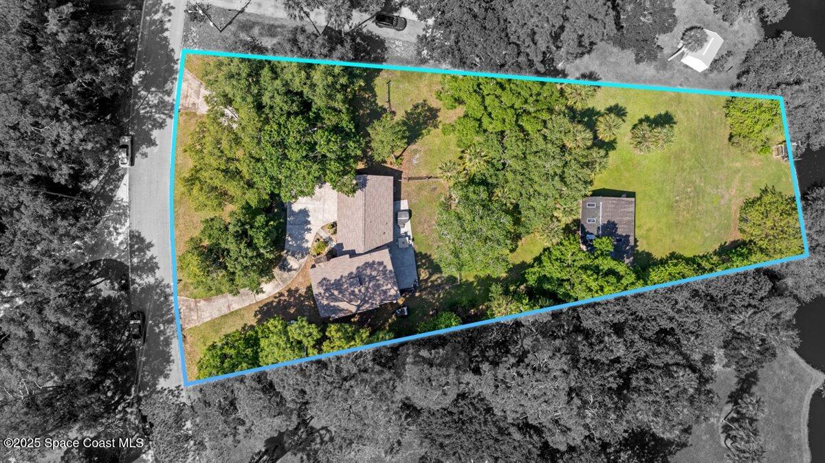 965 Bluegrass Lane