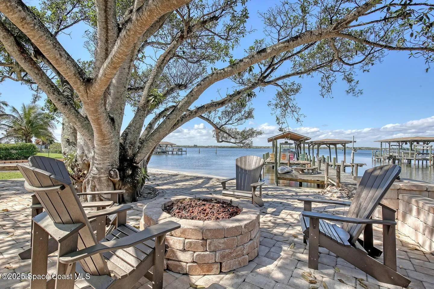 Merritt Island, Florida 32952, United States, 5 Bedrooms Bedrooms, ,4 BathroomsBathrooms,Residential,Active,76916