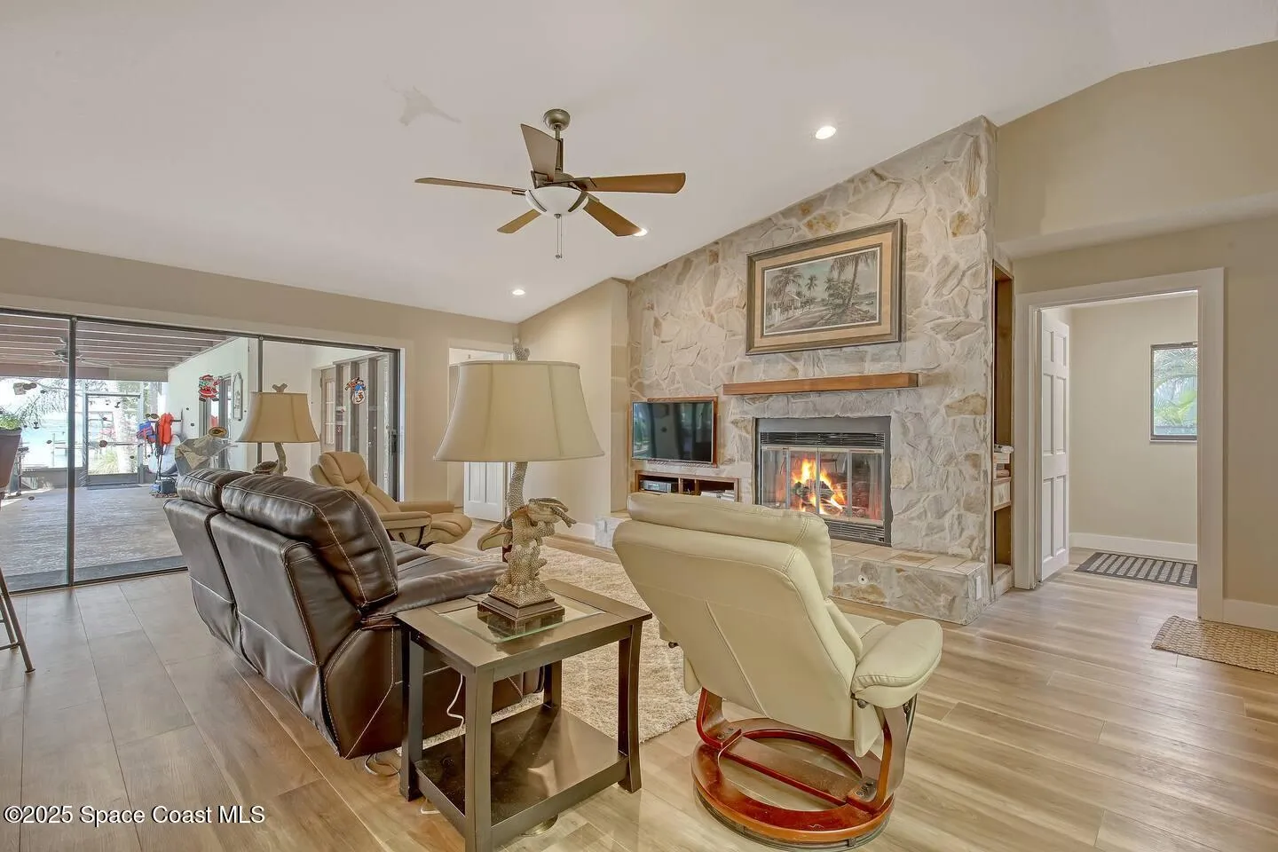 Merritt Island, Florida 32952, United States, 5 Bedrooms Bedrooms, ,4 BathroomsBathrooms,Residential,Active,76916