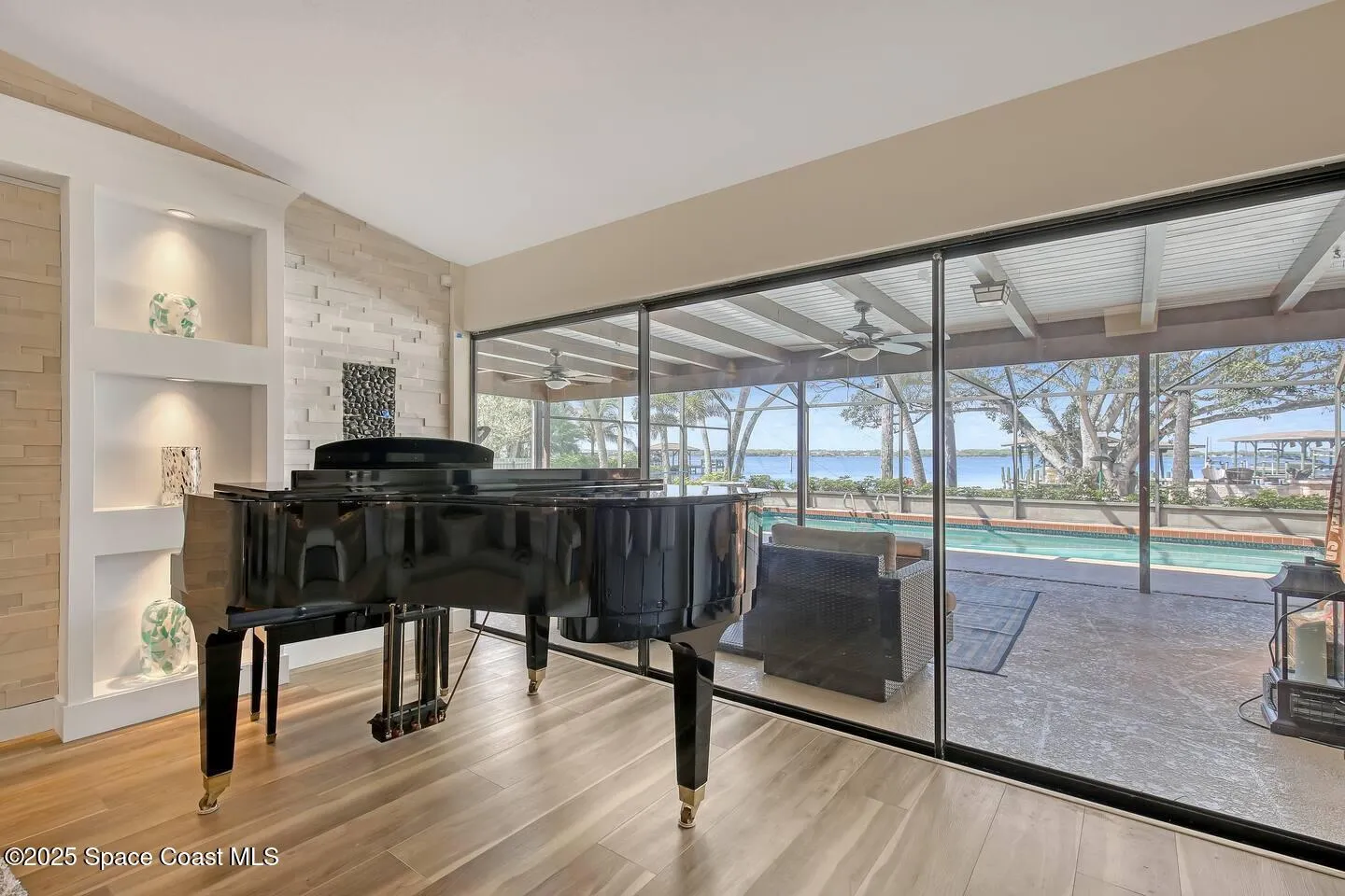 Merritt Island, Florida 32952, United States, 5 Bedrooms Bedrooms, ,4 BathroomsBathrooms,Residential,Active,76916