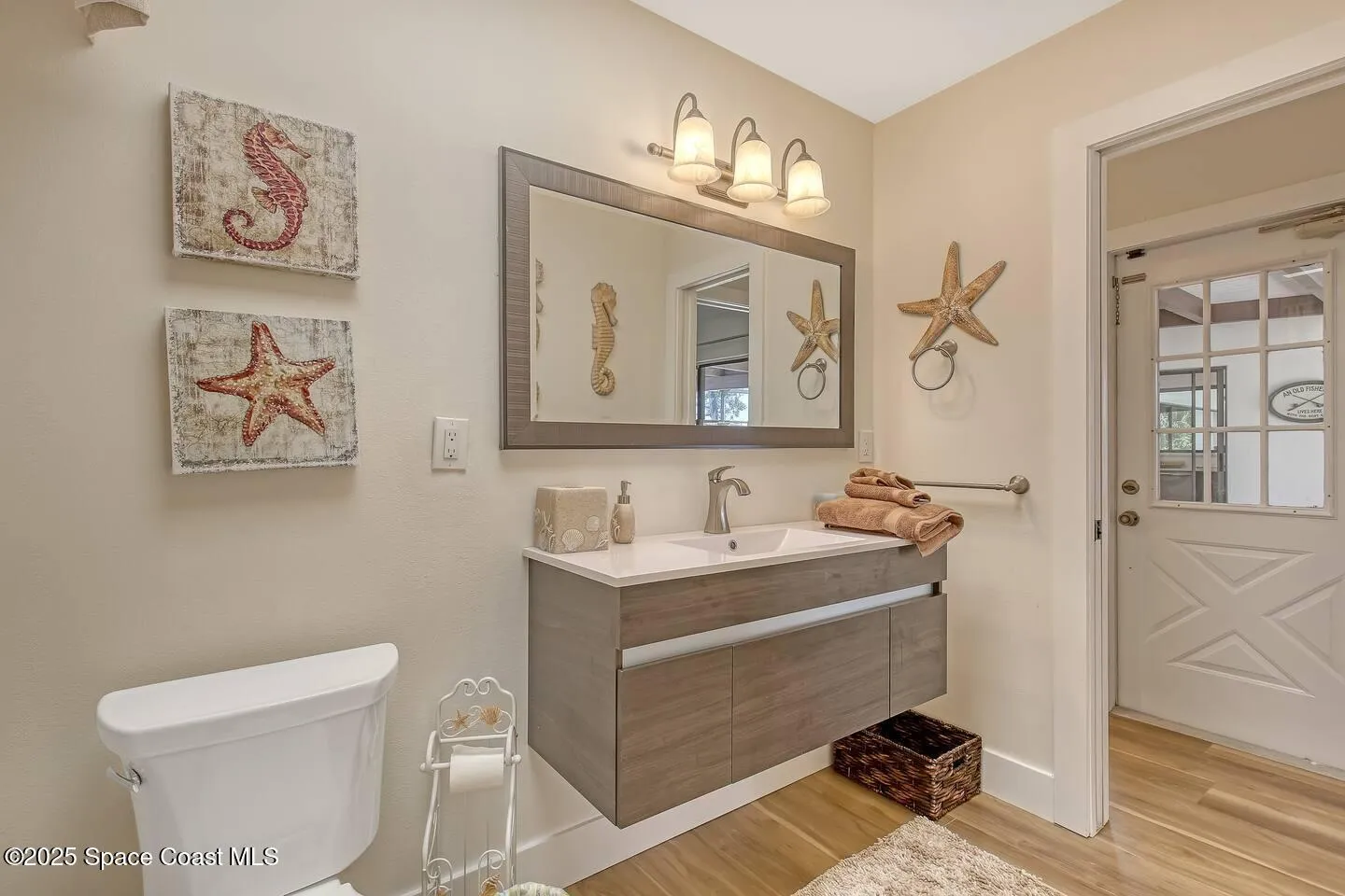 Merritt Island, Florida 32952, United States, 5 Bedrooms Bedrooms, ,4 BathroomsBathrooms,Residential,Active,76916