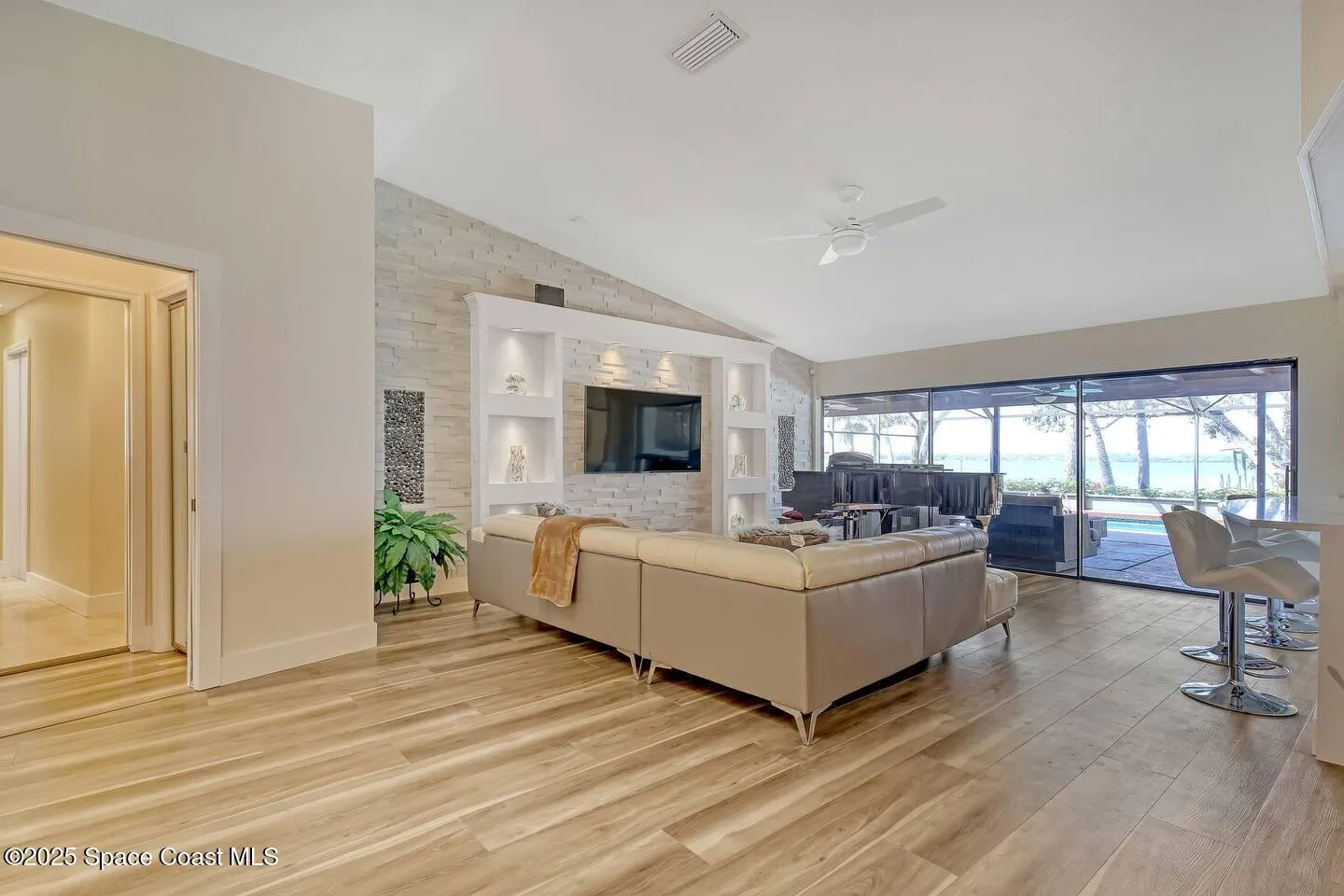 Merritt Island, Florida 32952, United States, 5 Bedrooms Bedrooms, ,4 BathroomsBathrooms,Residential,Active,76916