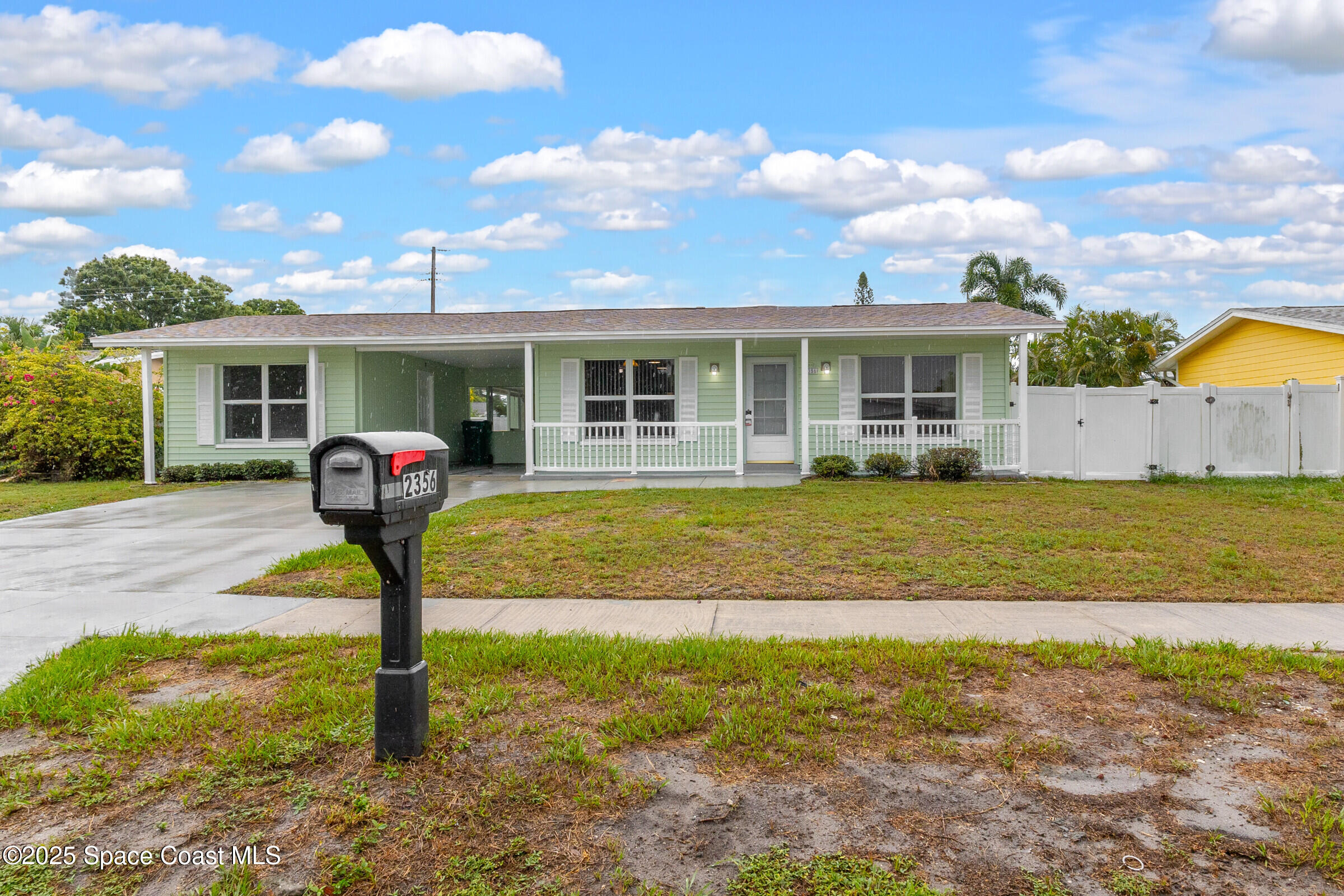2356 Lakeview Drive