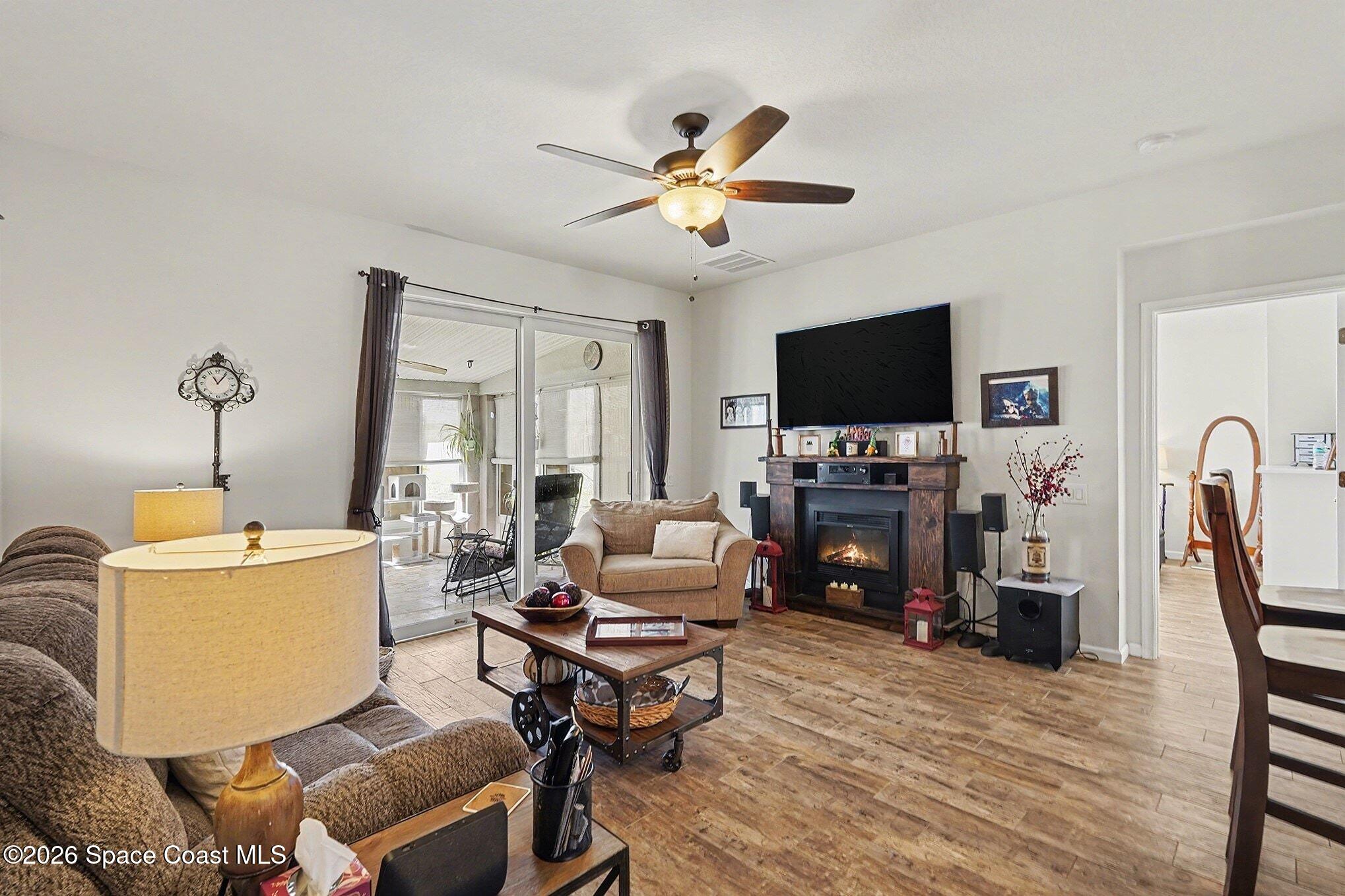 1467 Dittmer Circle SE