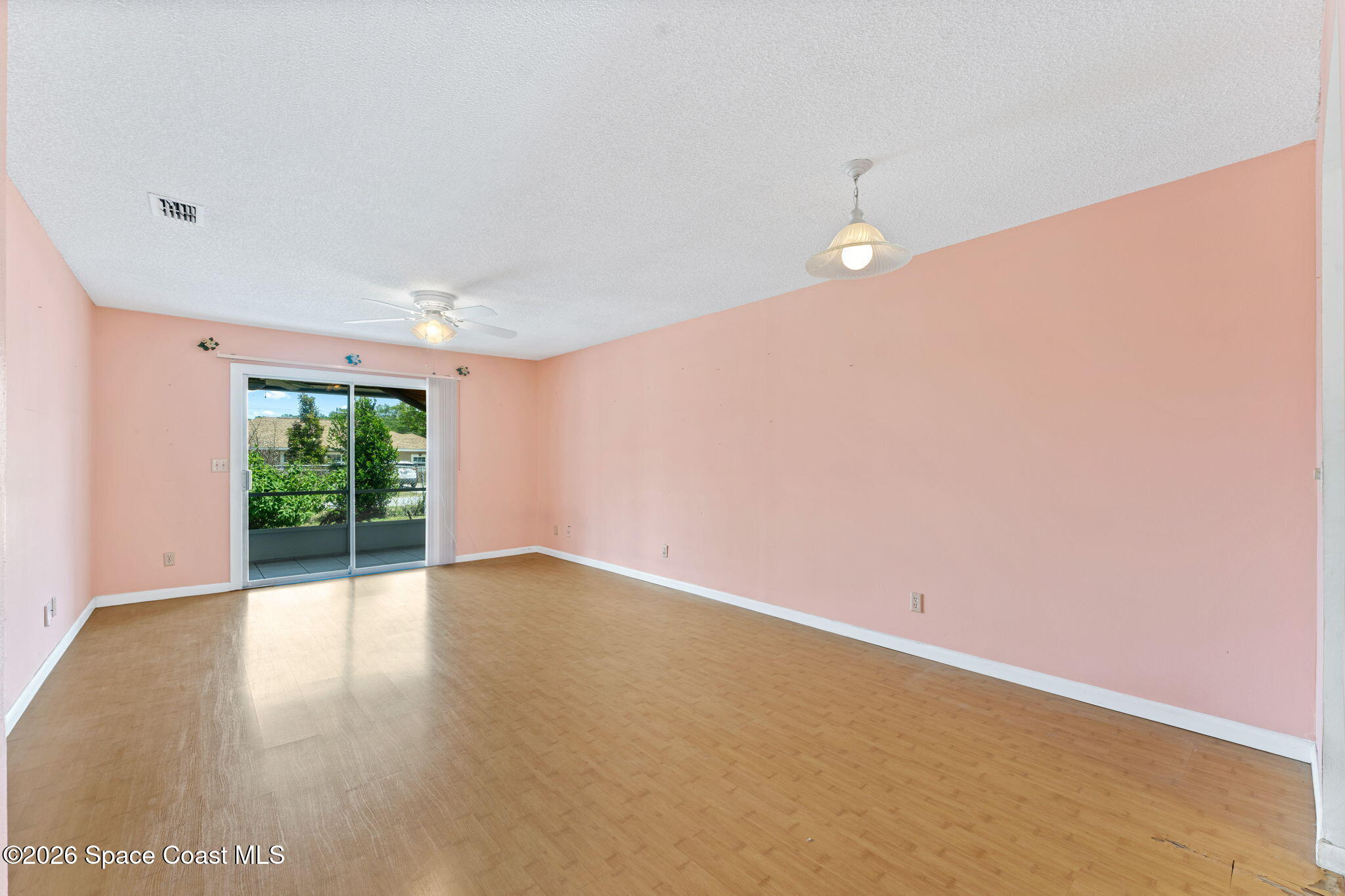 1120 Cheney Highway E