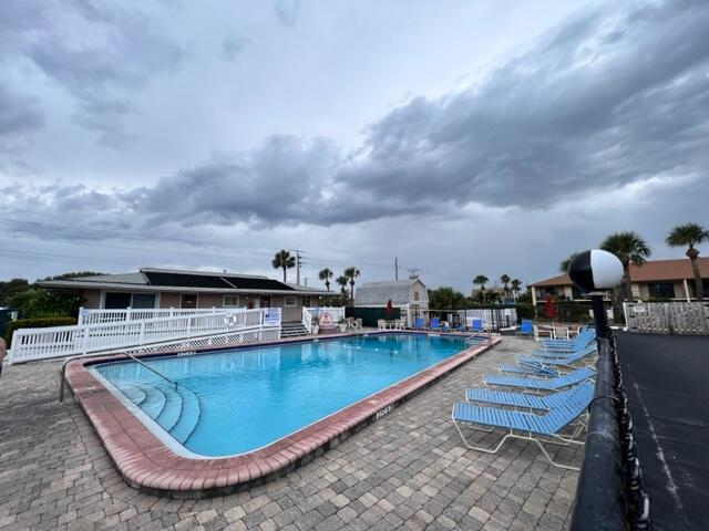 3150 N Atlantic Avenue 6-1000