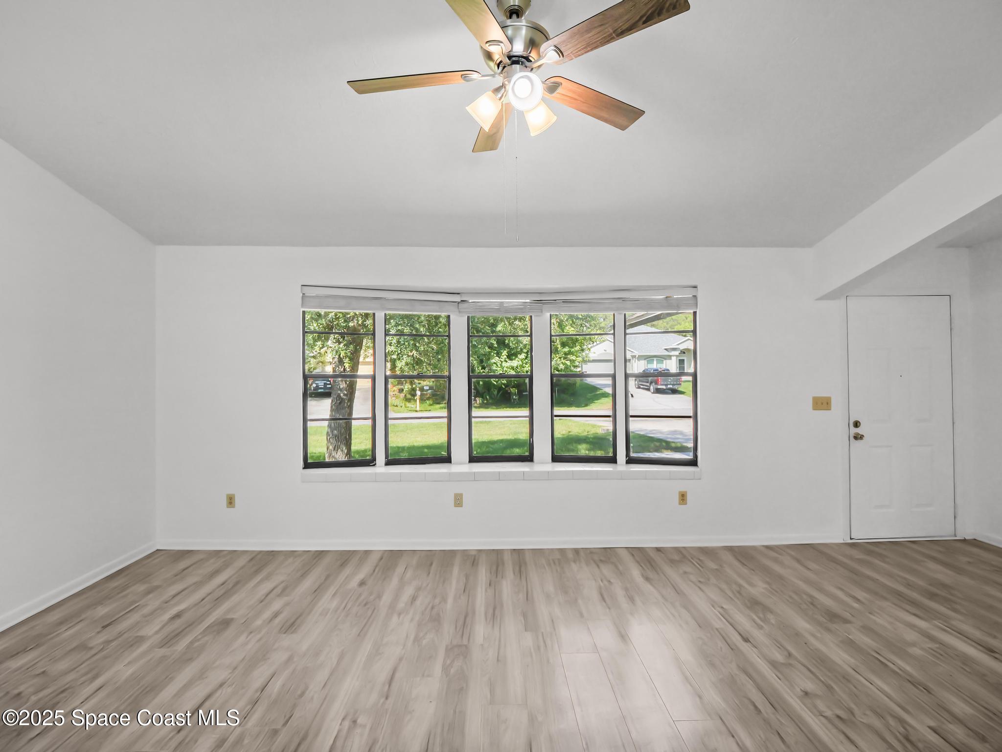 175 Awin Circle SE