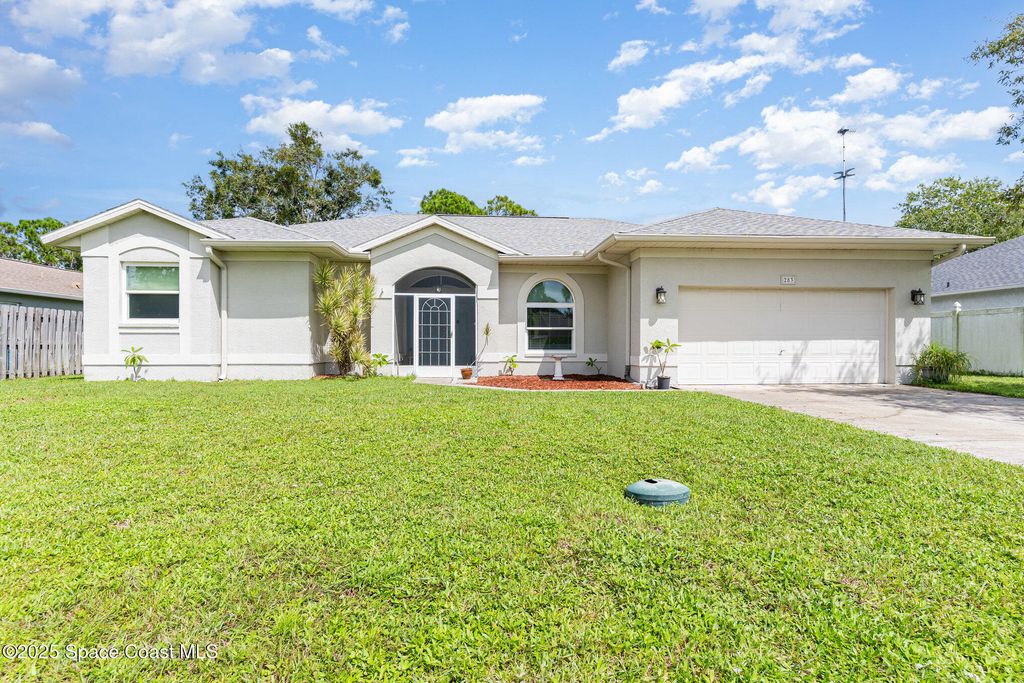 Photo of 283 Fluvia Avenue SE, Palm Bay, FL 32909 (MLS # 1057132)