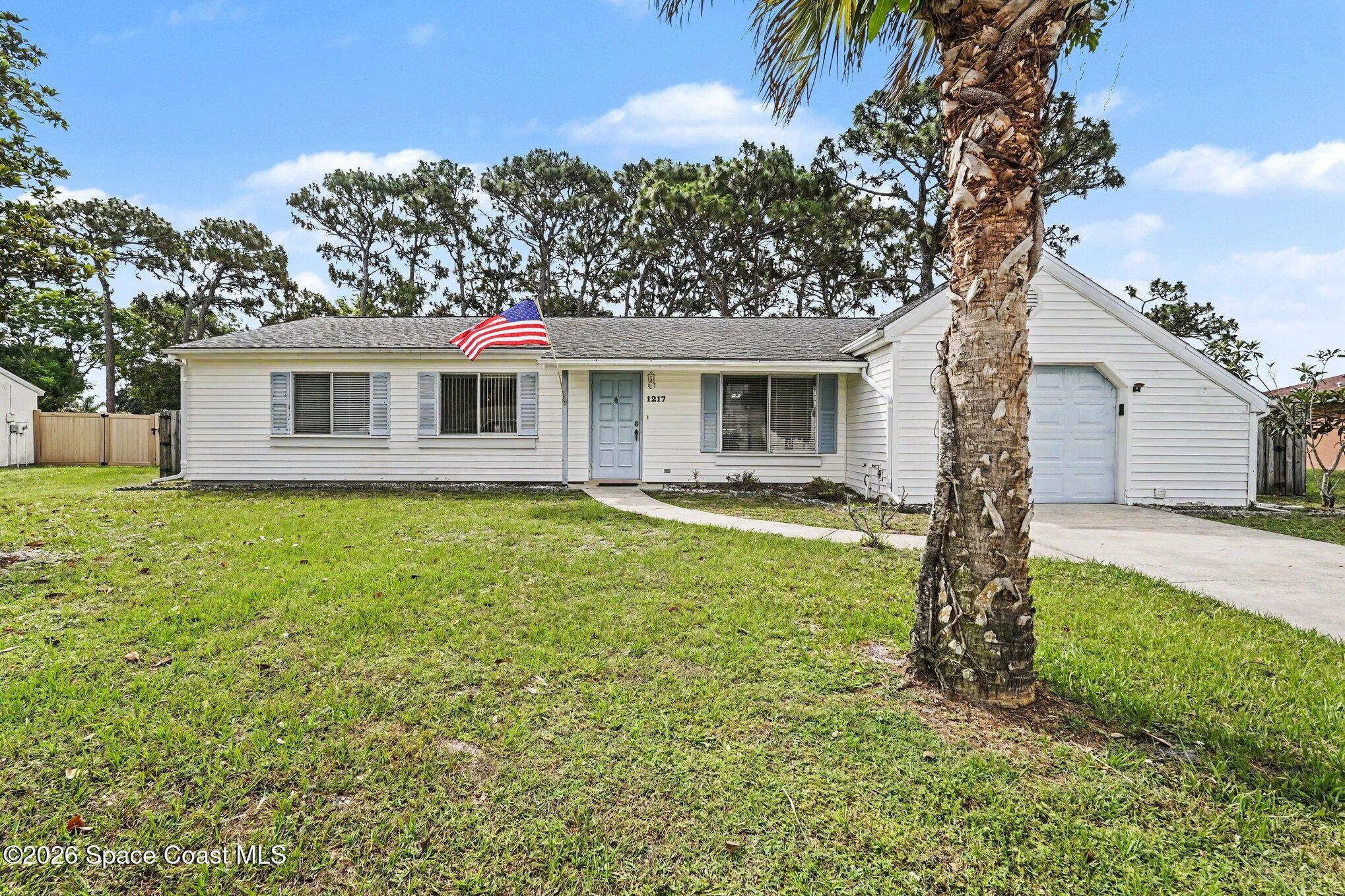 1217 Ethel Circle NE
