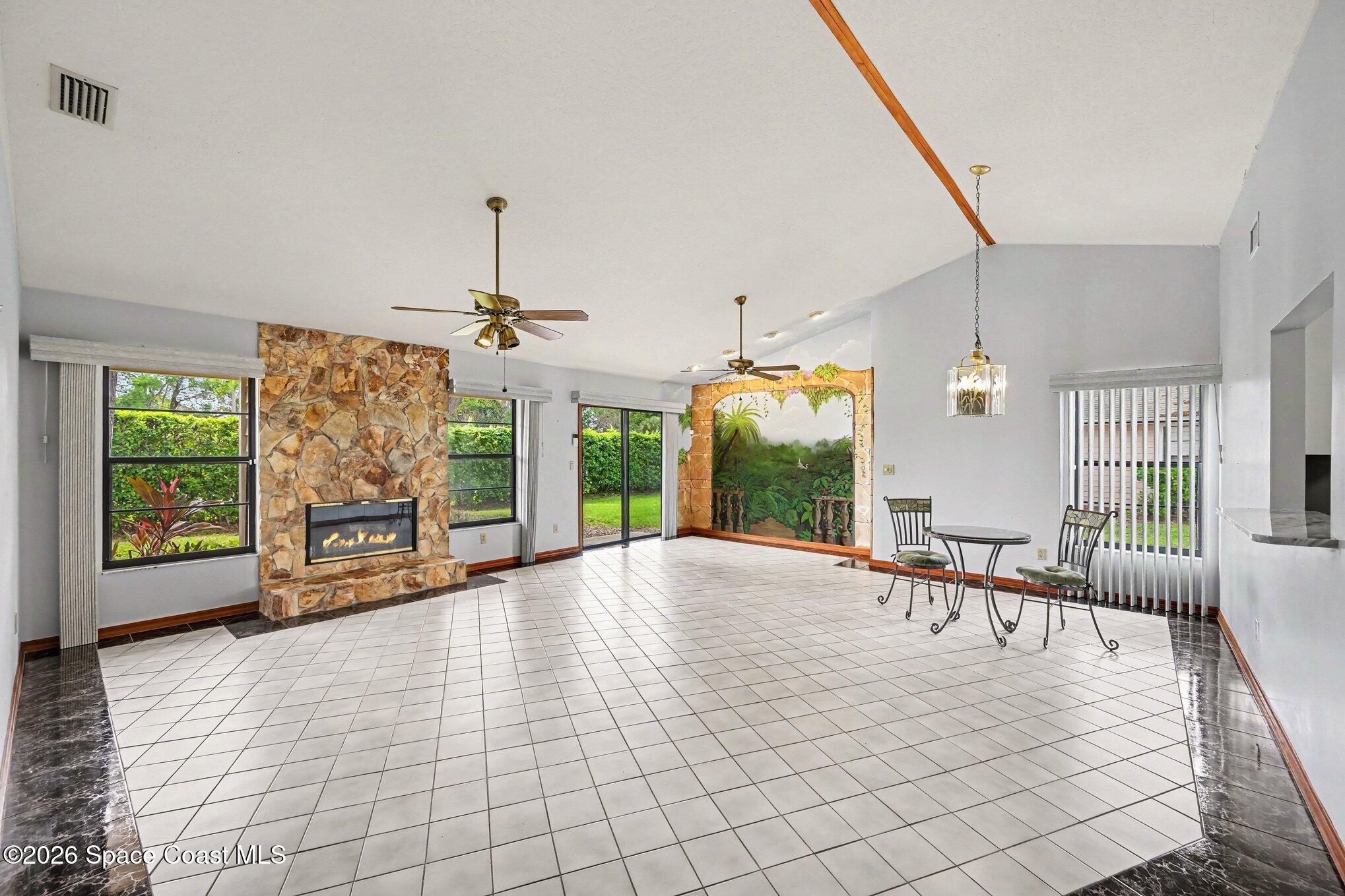 899 Ridge Lake Drive