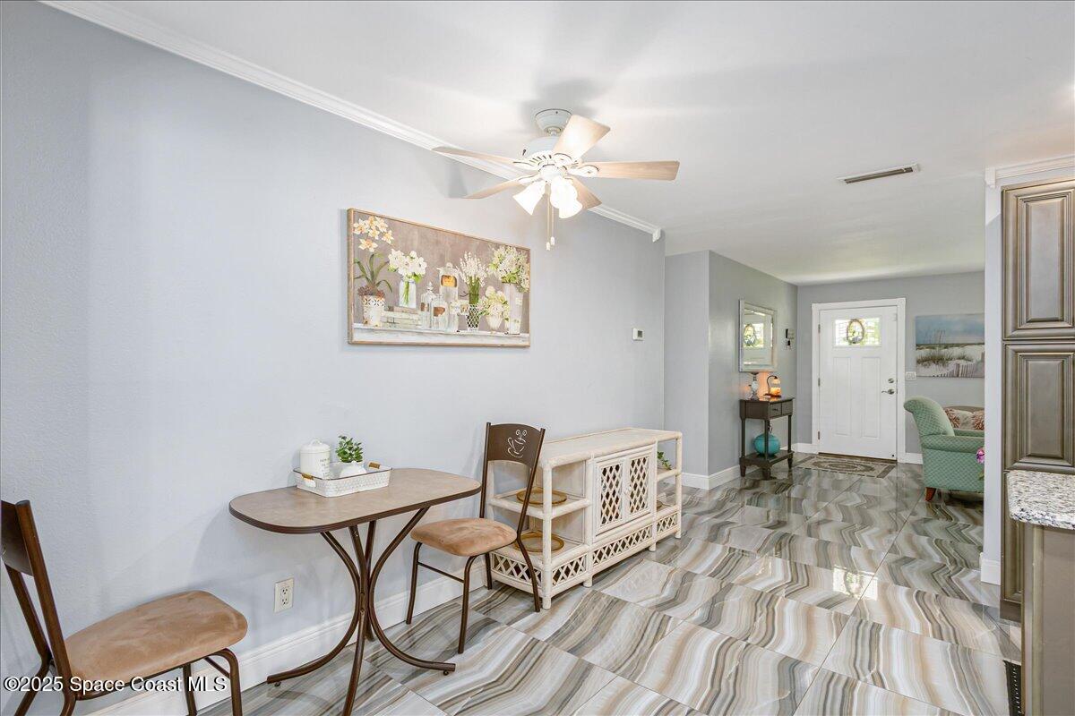 955 Bartlett Lane