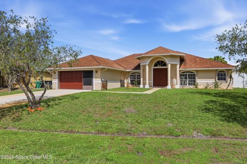 5878 NW Carovel Avenue Port St. Lucie FL 34986