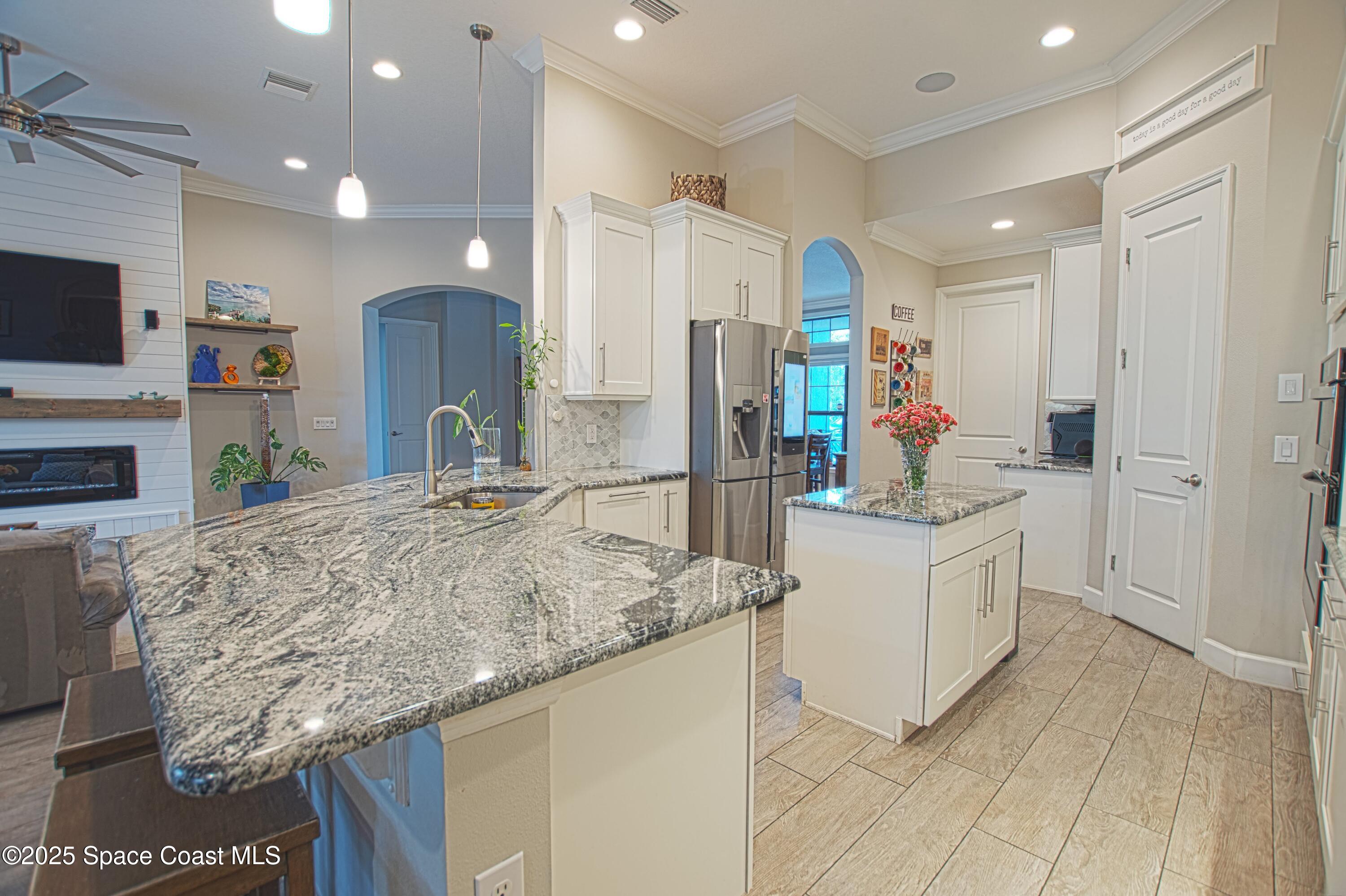 7699 Kerrington Drive