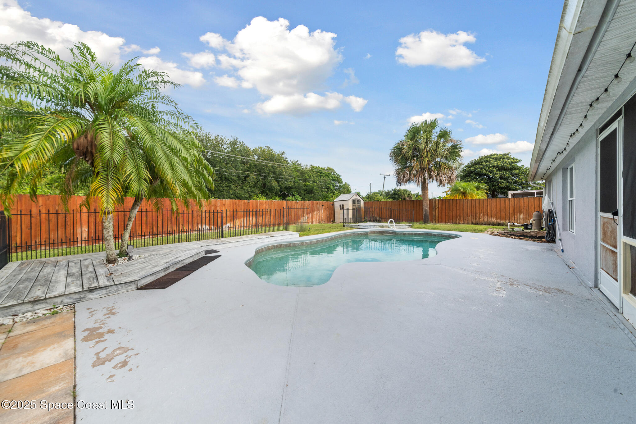 897 Hunters Creek Drive