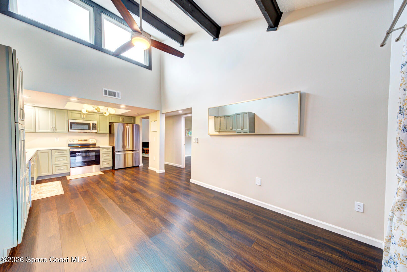 413 Hawthorne Court