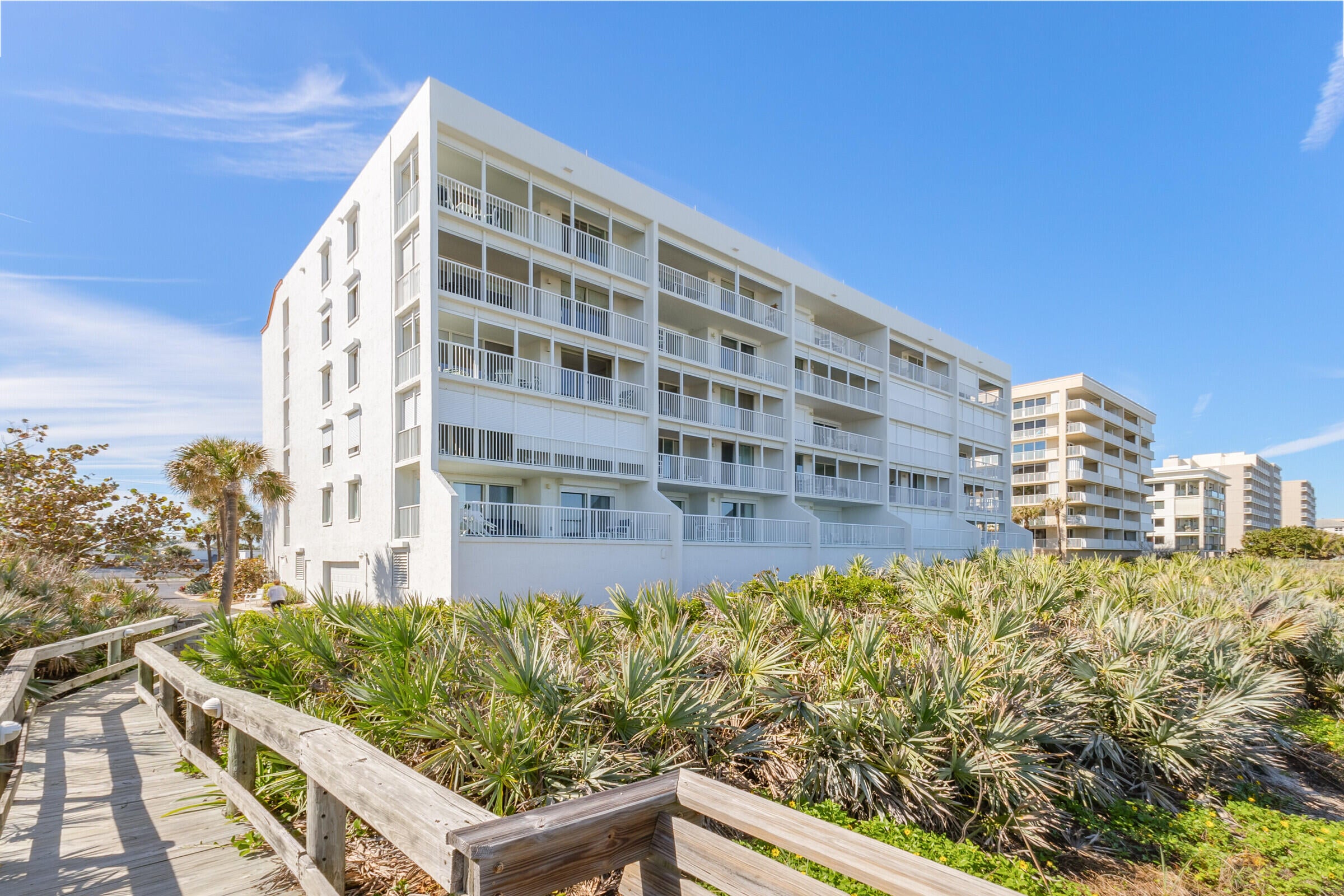 1555 N Highway A1a 305