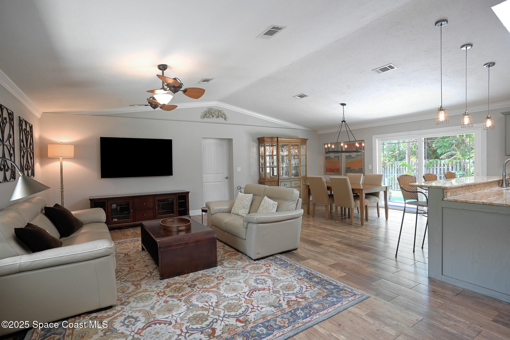 280 Pelican Drive