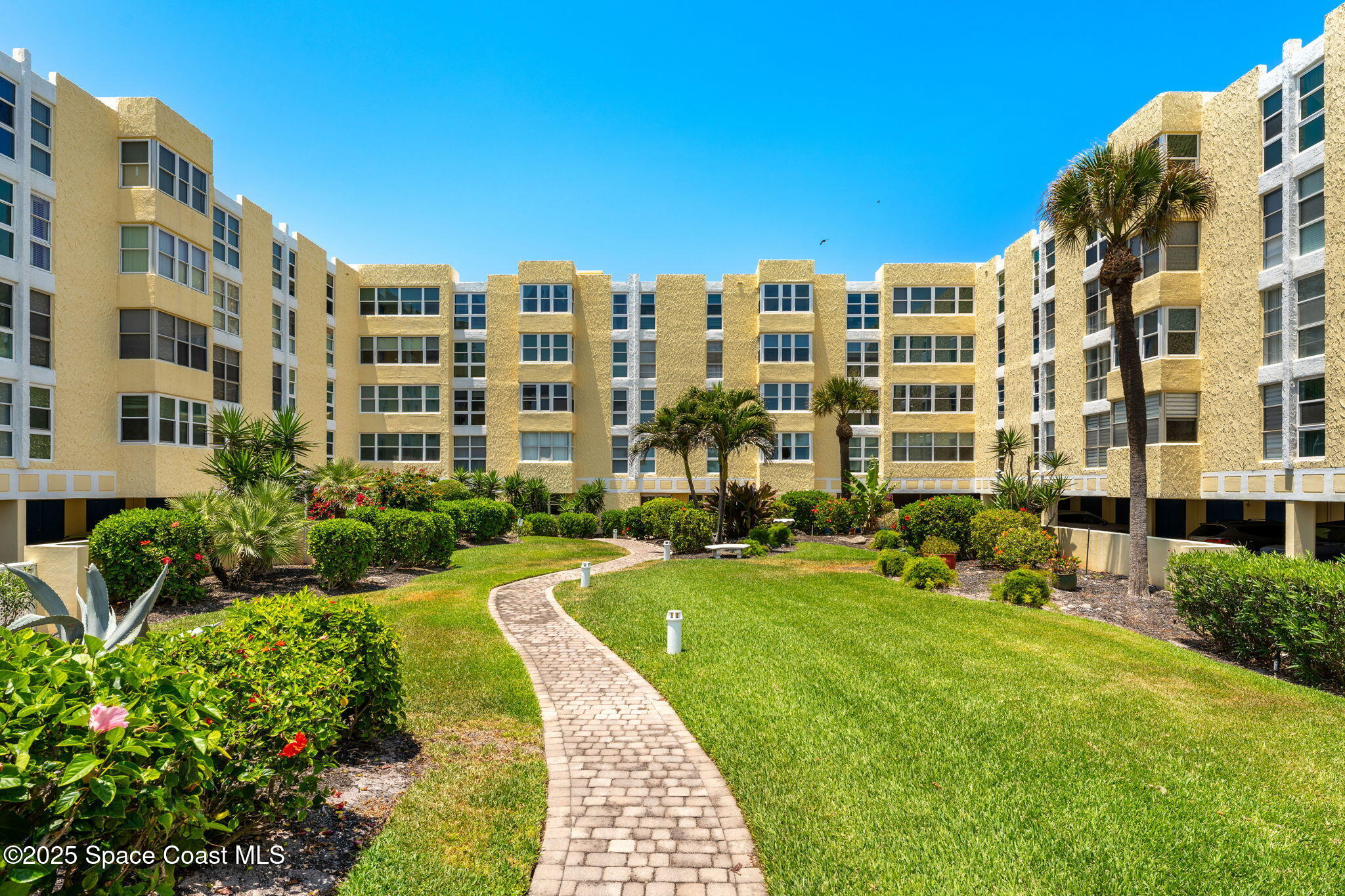 4700 Ocean Beach Boulevard 405