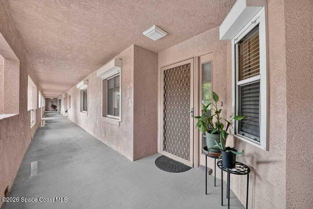 343 N Tropical Trail 204