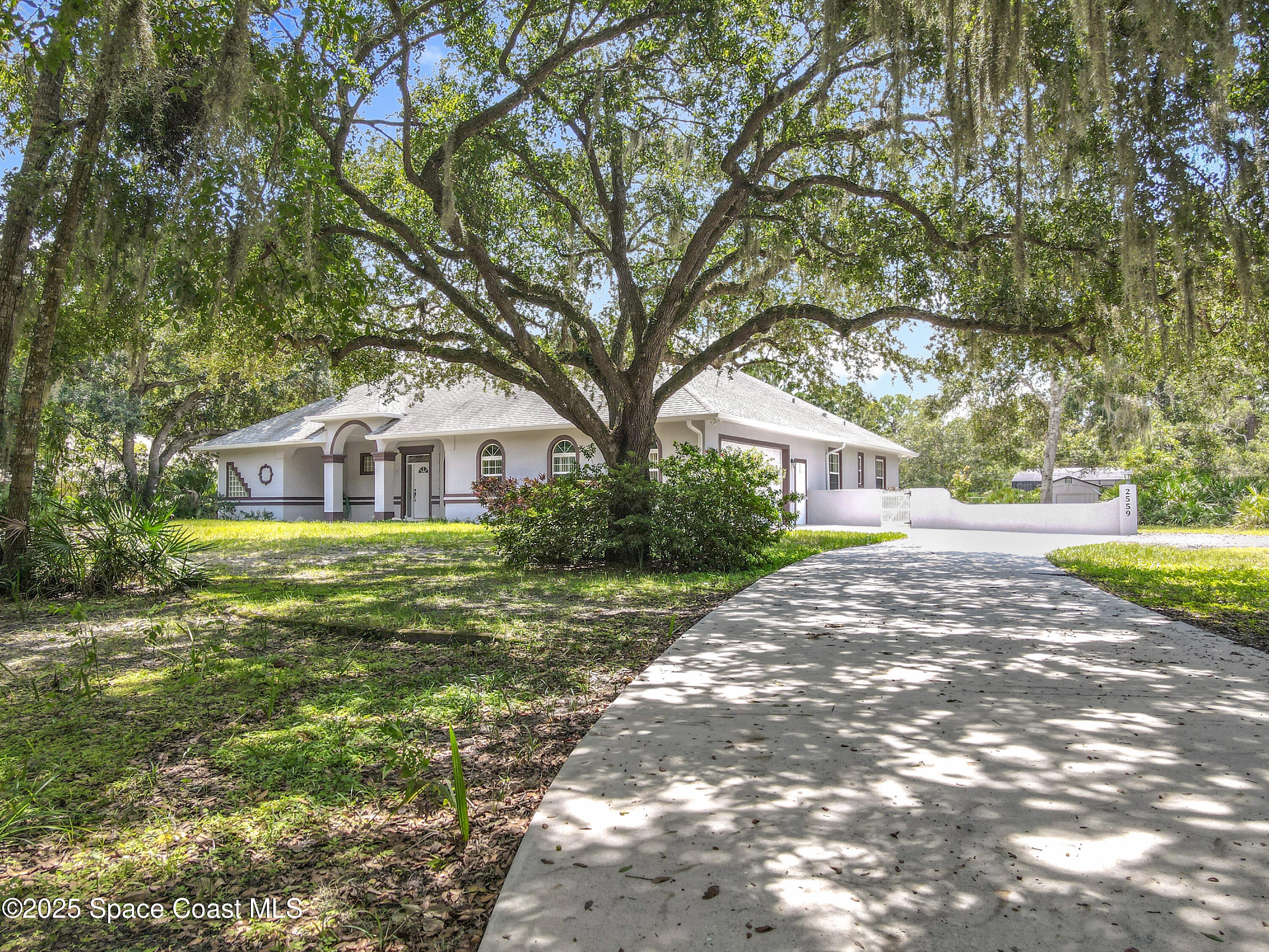 2559 Hooper Road
