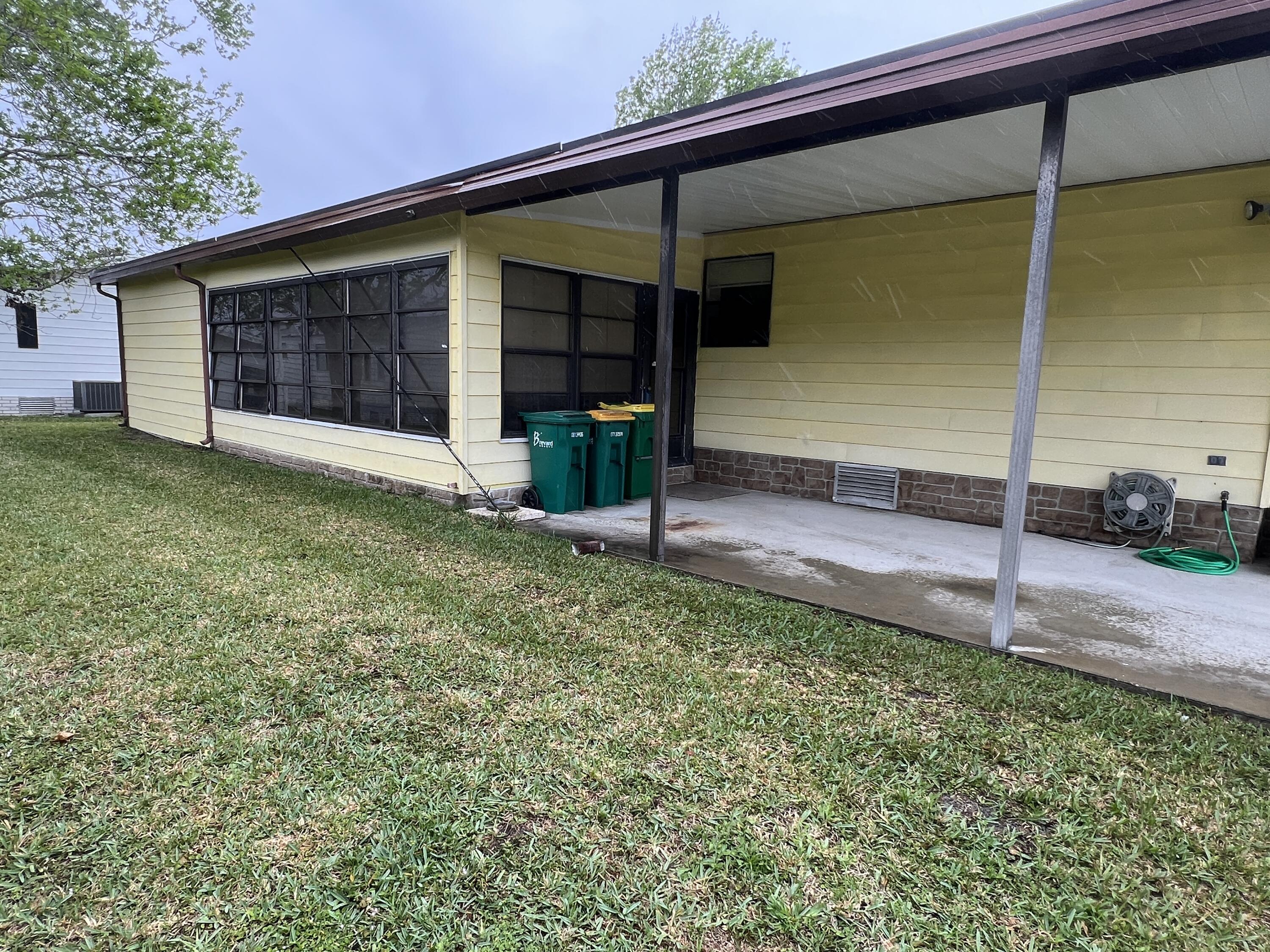 1376 Barefoot Circle