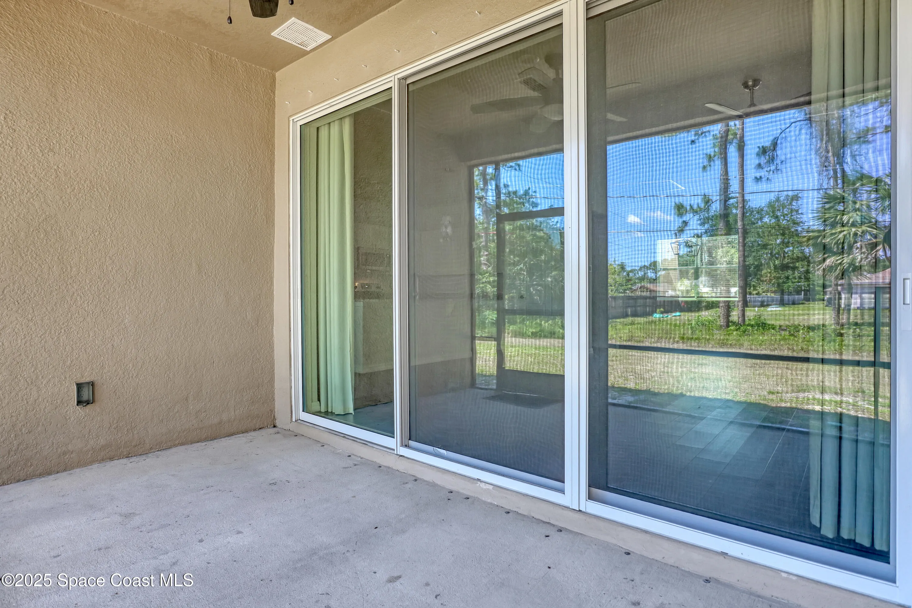 Palm Bay, Florida 32907, United States, 4 Bedrooms Bedrooms, ,3 BathroomsBathrooms,Residential,Active,111415