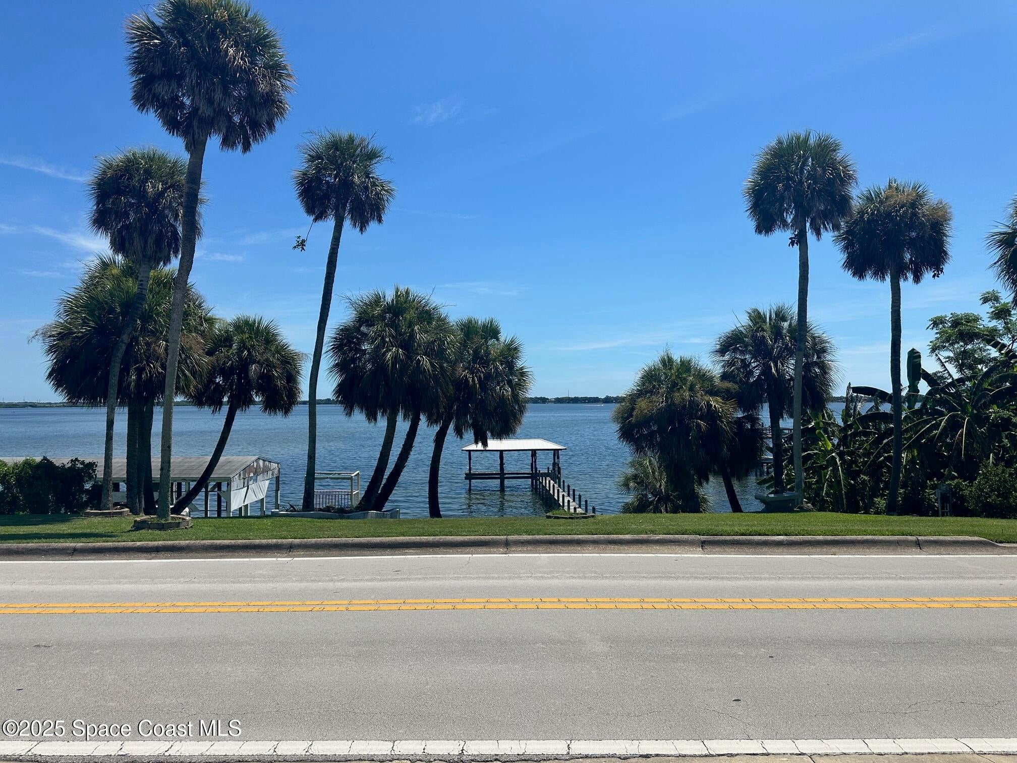 1613 N Indian River Drive