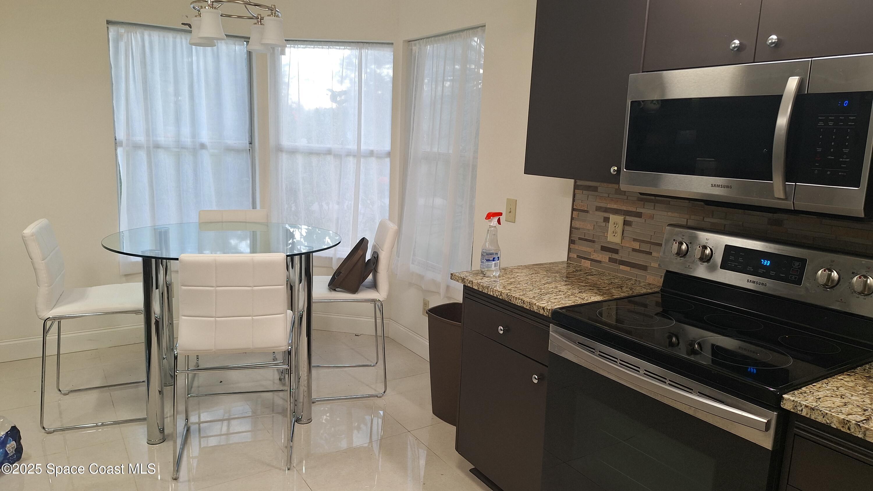 1225 War Eagle Boulevard