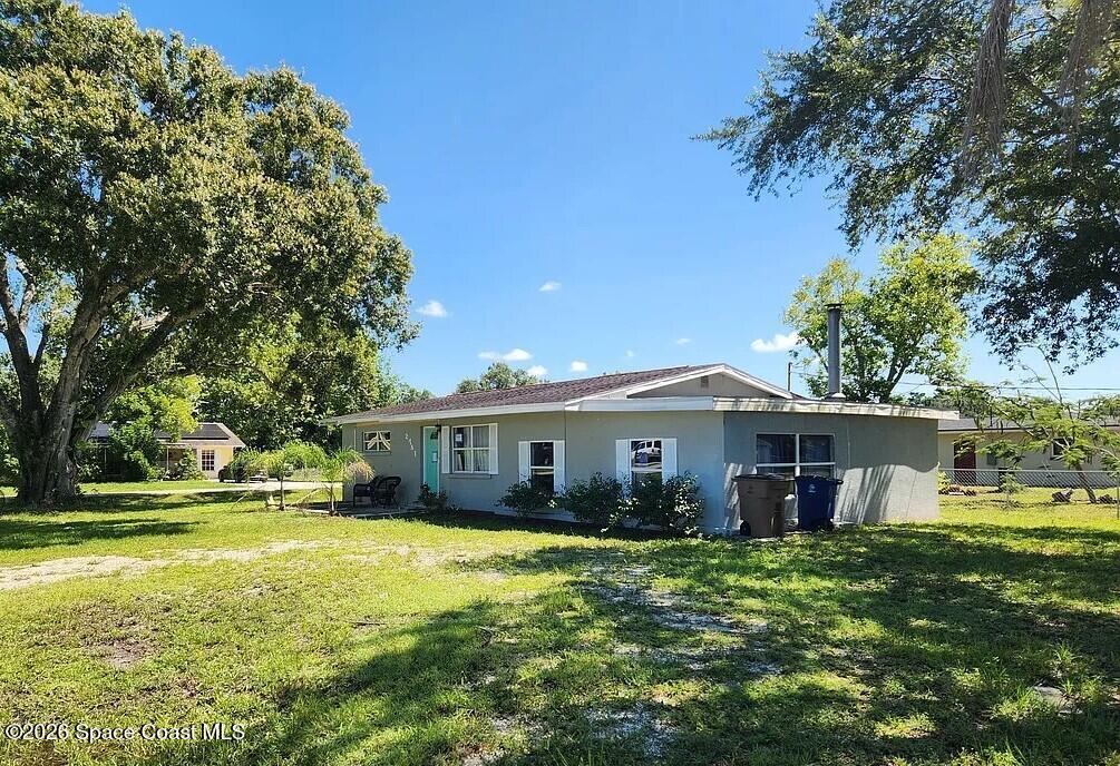2741 Lakeview Drive